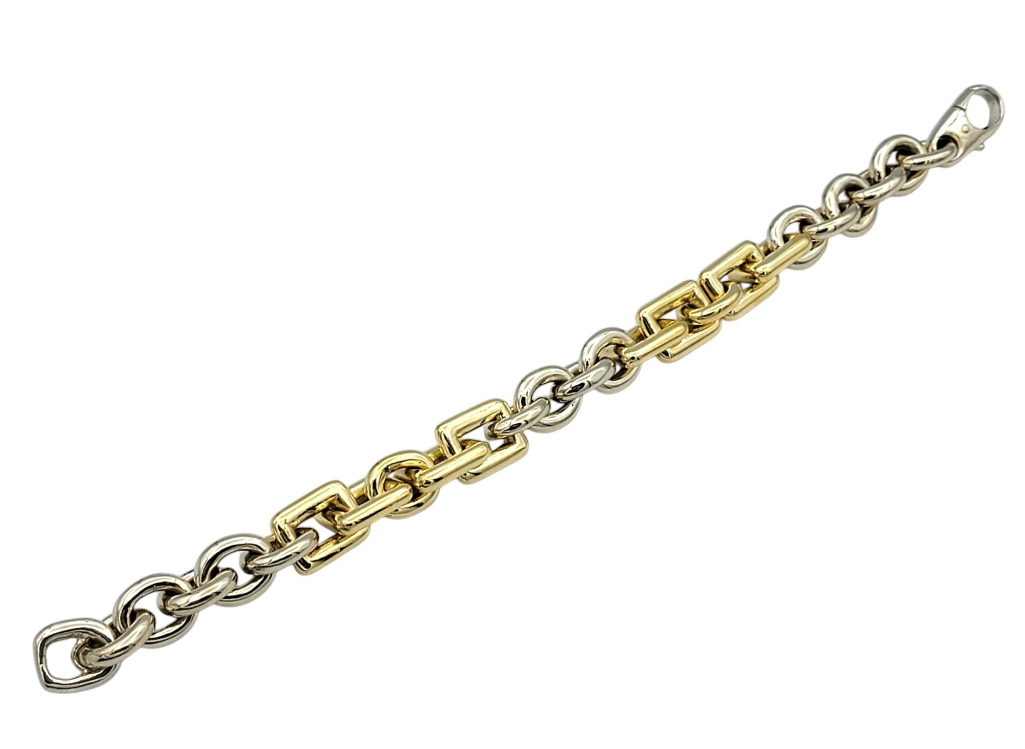 Two-Tone 14 Karat Gold Alternating Circle and Square Chunky Chain Link Bracelet For Sale 2