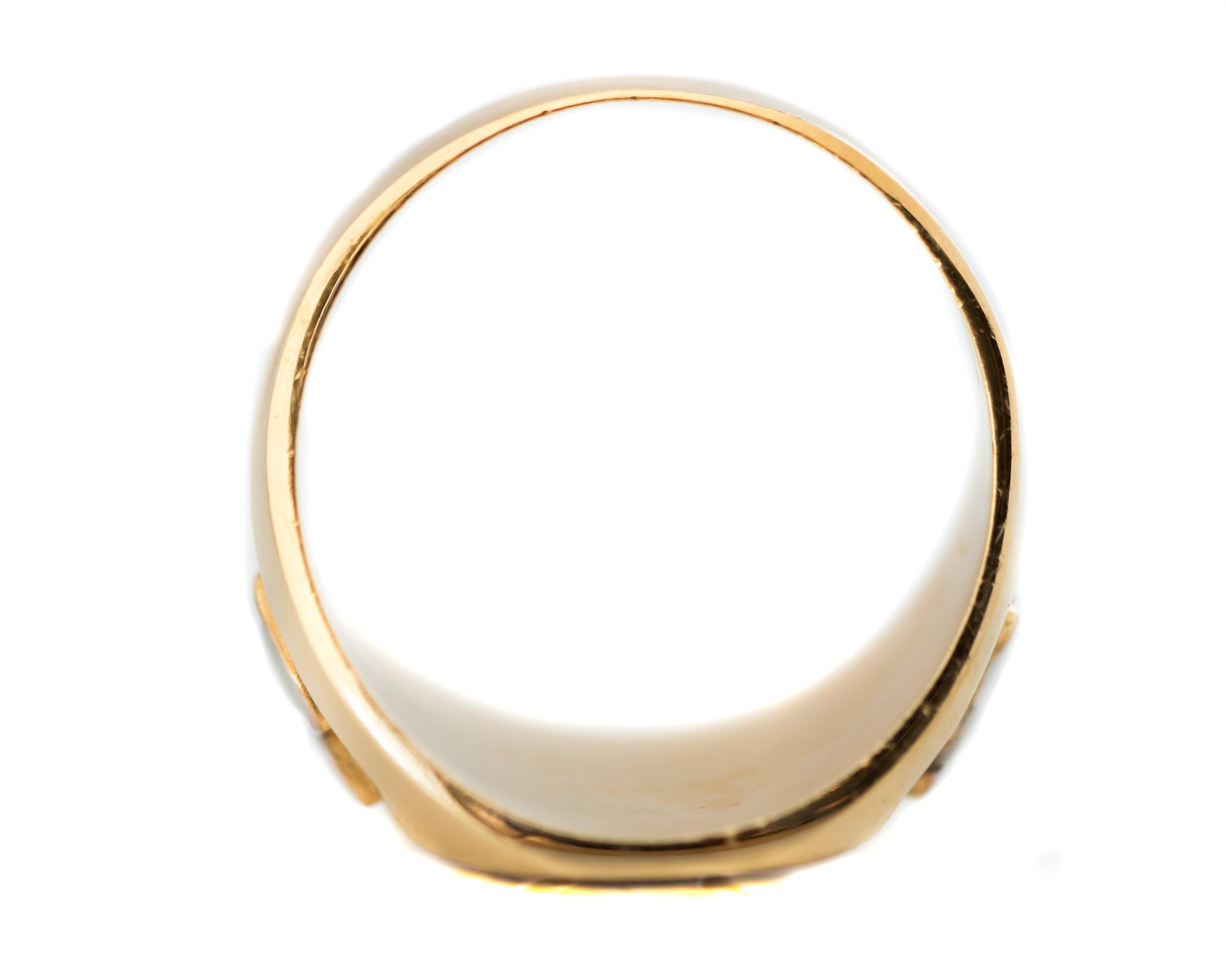Contemporary Two-Tone 14 Karat Gold Masonic Ring For Sale