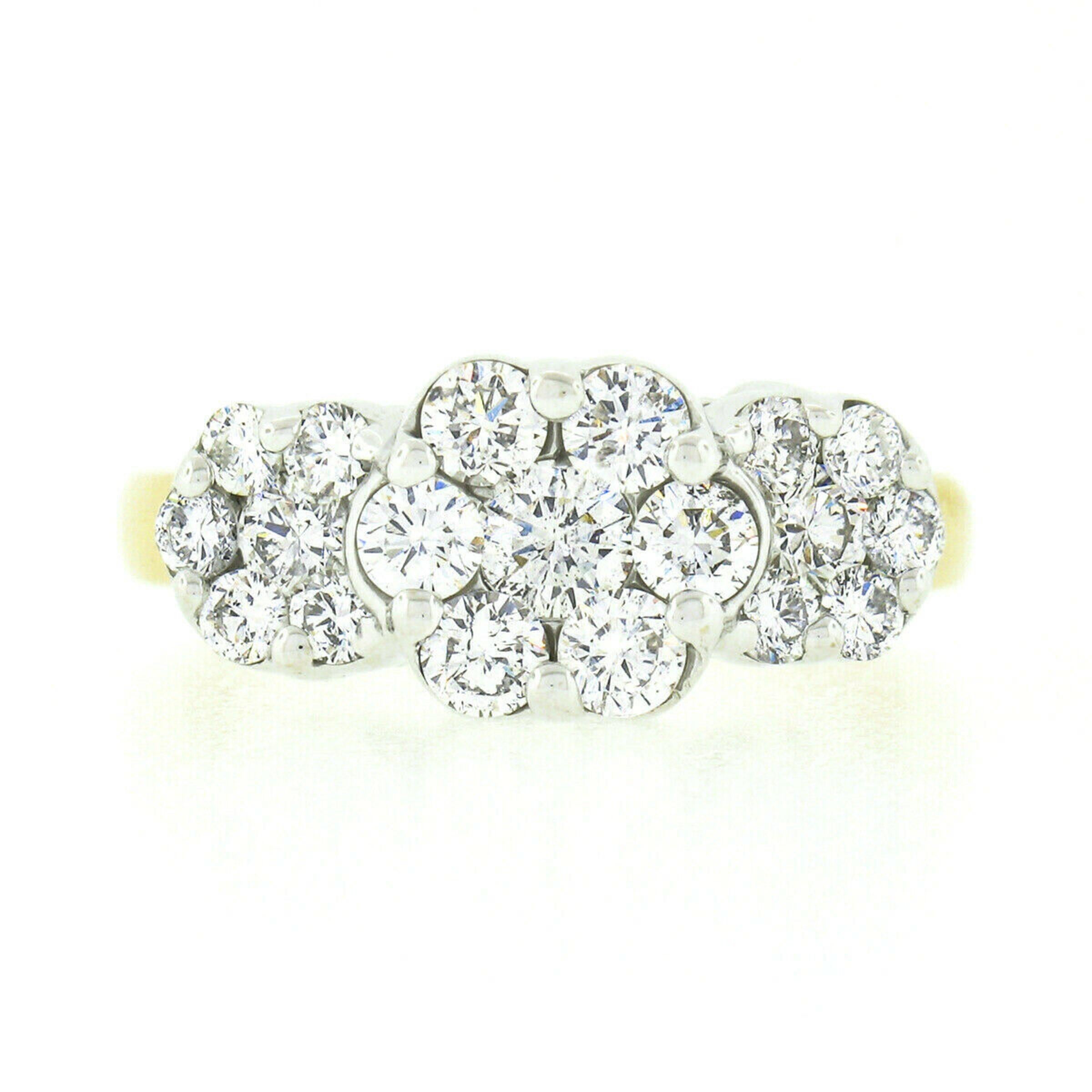 Dreifarbiger 14k Gold 1,35 Karat runder Brillant Diamant 3 Blume Cluster Band Ring im Zustand �„Gut“ in Montclair, NJ
