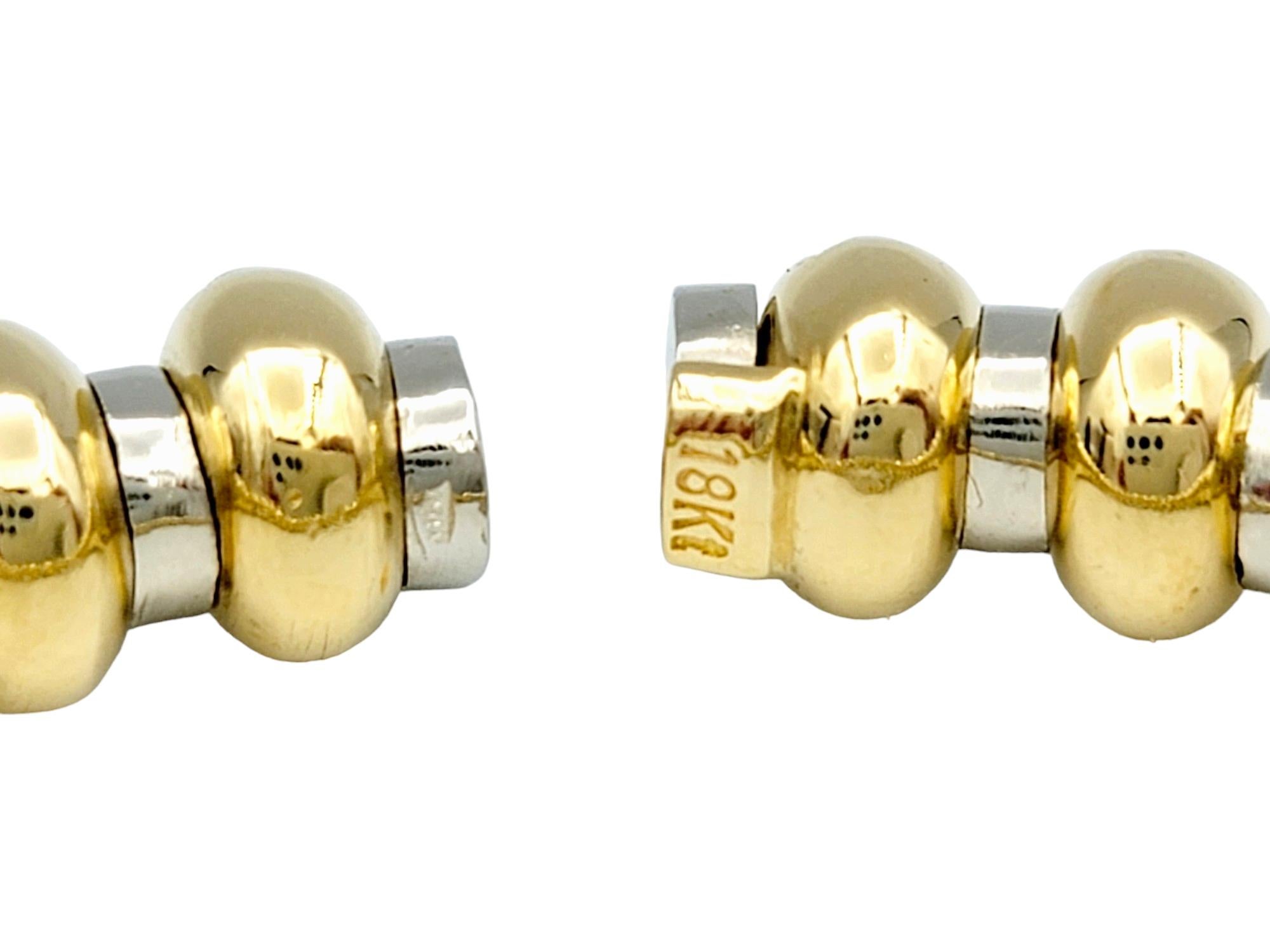 Two-Tone 18 Karat Gold Flexible Ridged Cuff Bracelet with Pavé Diamonds  For Sale 1