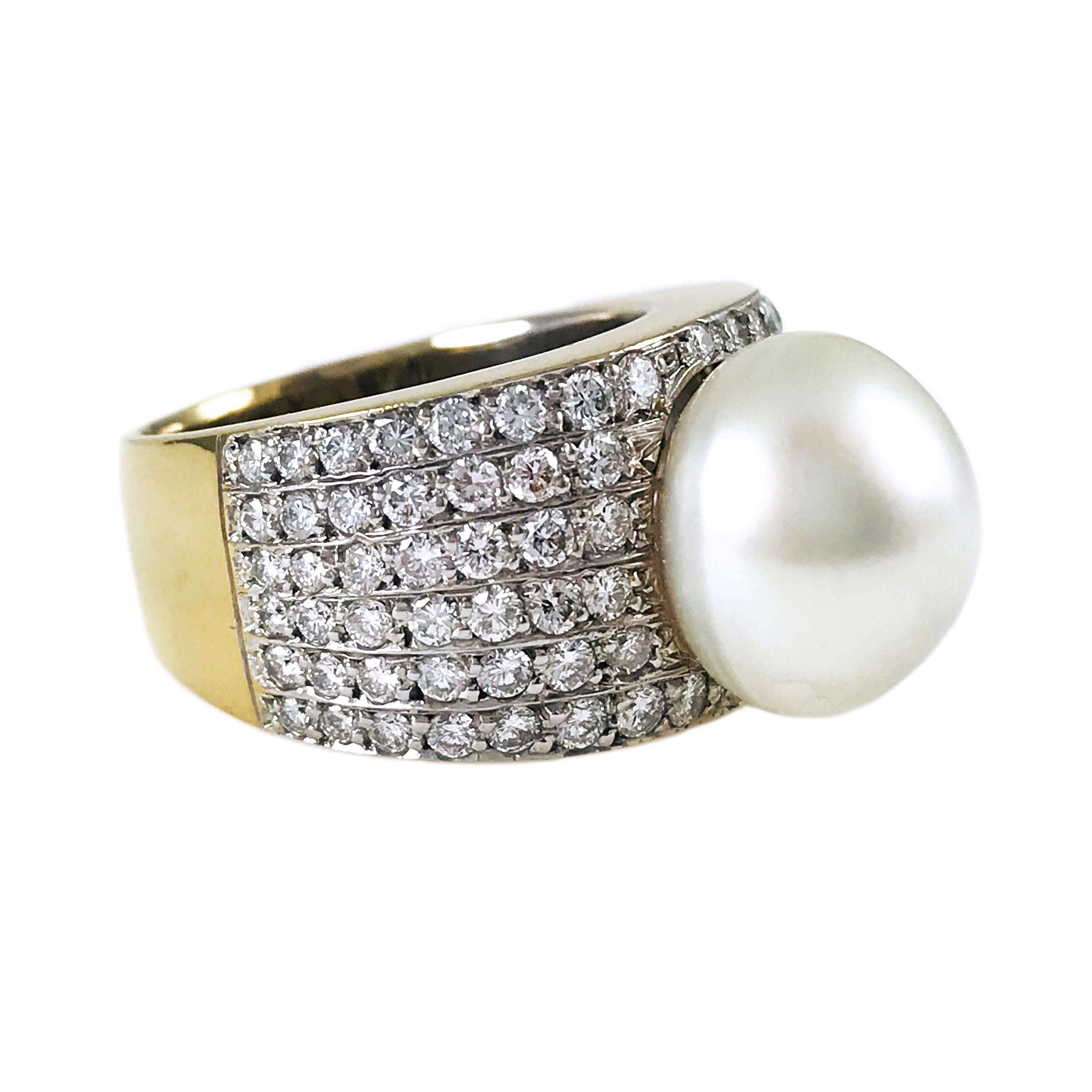 18 Karat South Sea Pearl Diamond Ring In Good Condition For Sale In Palm Desert, CA