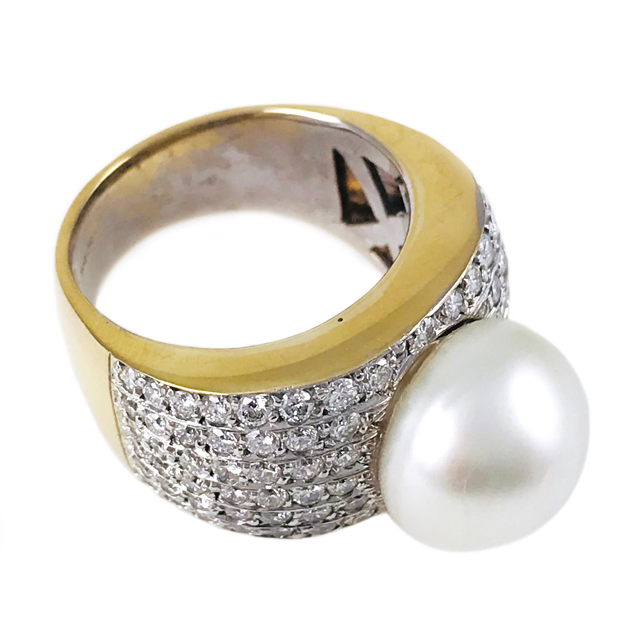 Women's or Men's 18 Karat South Sea Pearl Diamond Ring For Sale