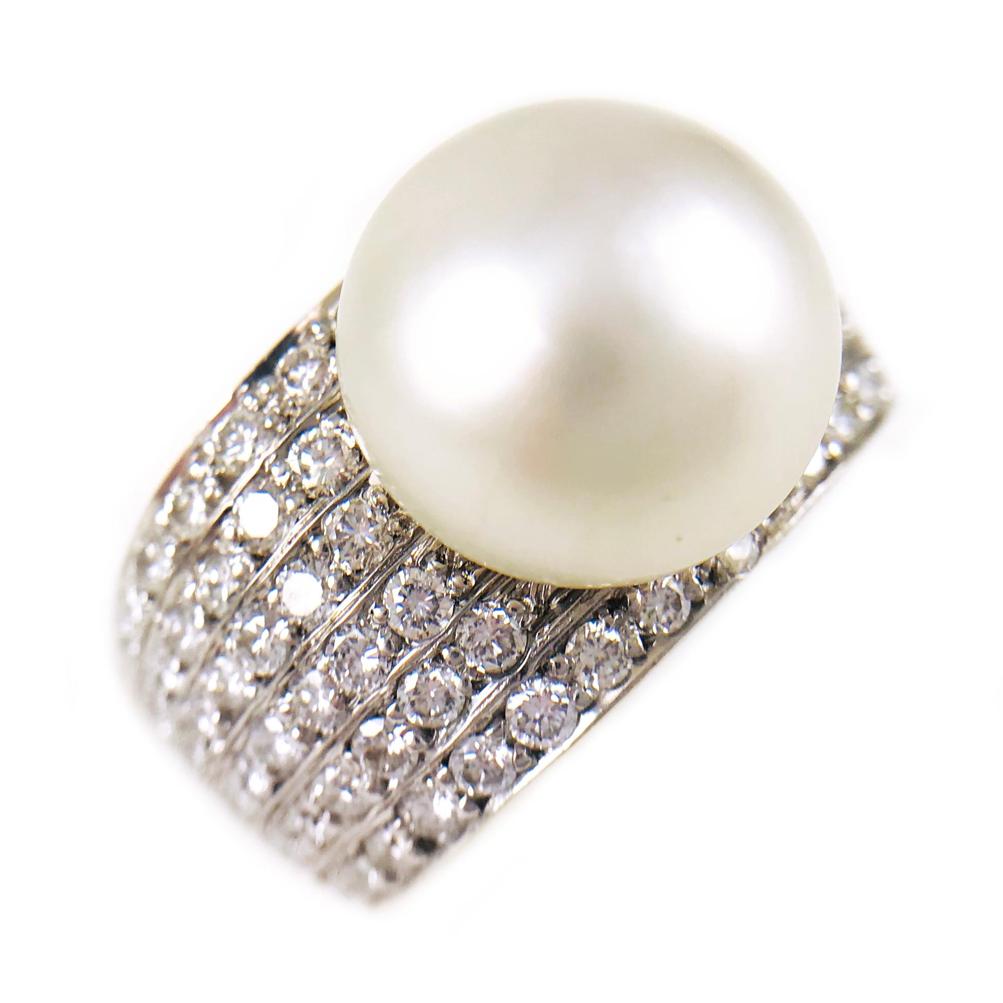 18 Karat South Sea Pearl Diamond Ring For Sale