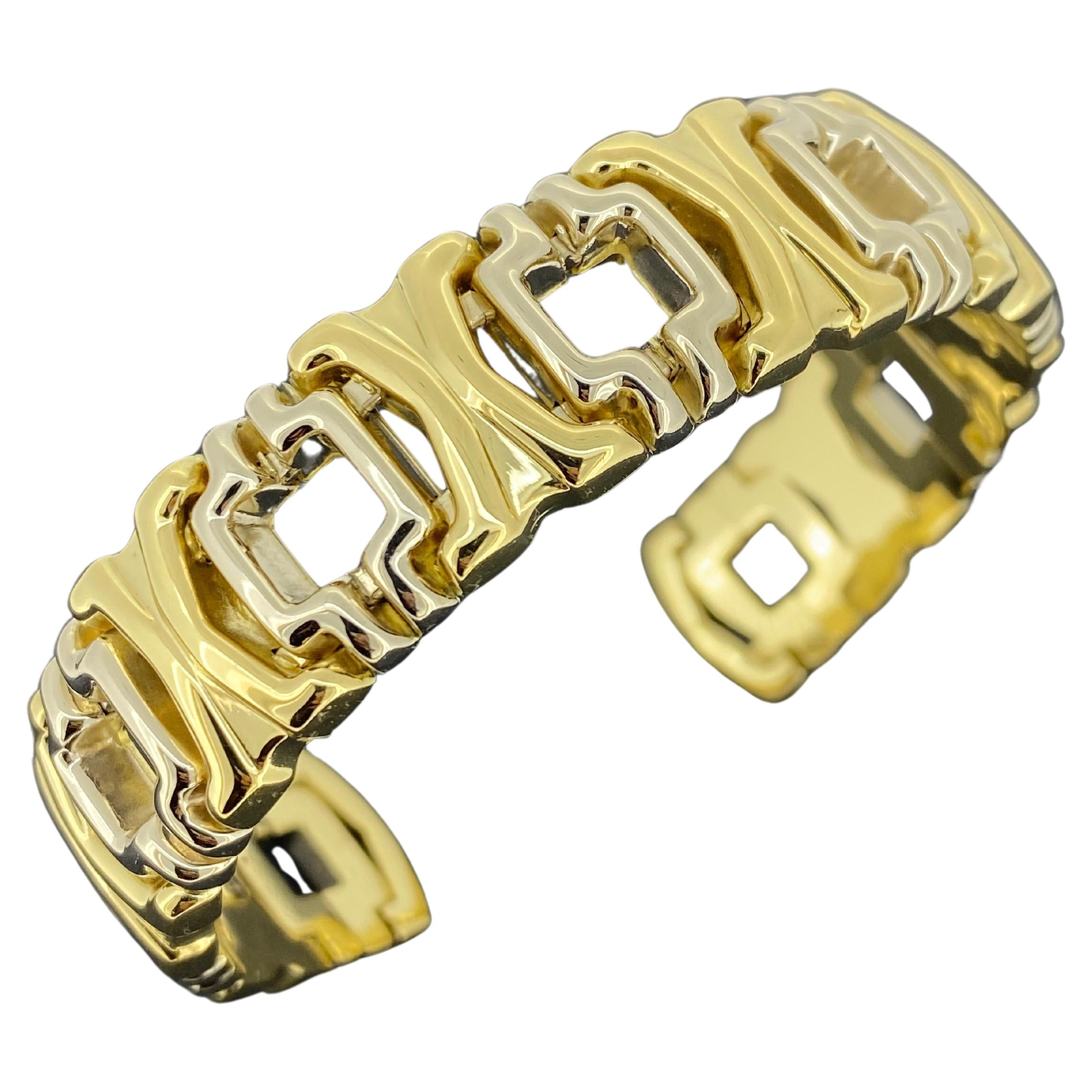 Bracelet manchette italien bicolore en or blanc et jaune 18 carats 750 Prix de vente 9500 $ ! en vente