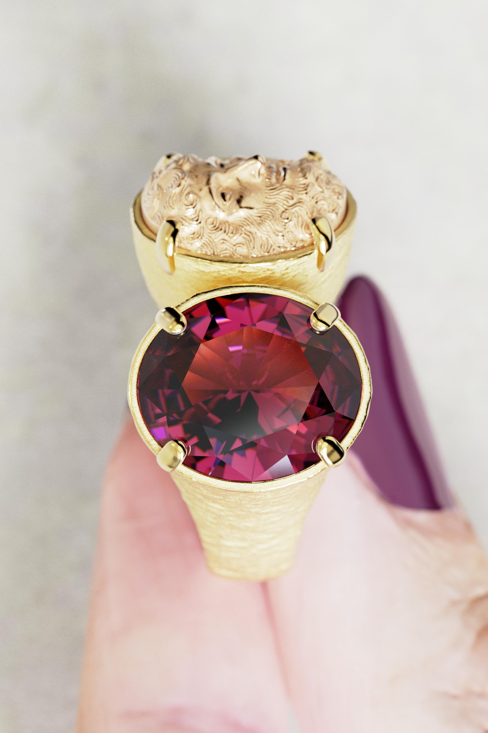 For Sale:  Two-Tone 18k Gold Statement Ring with Rhodolite Garnet and Jupiter Face 5