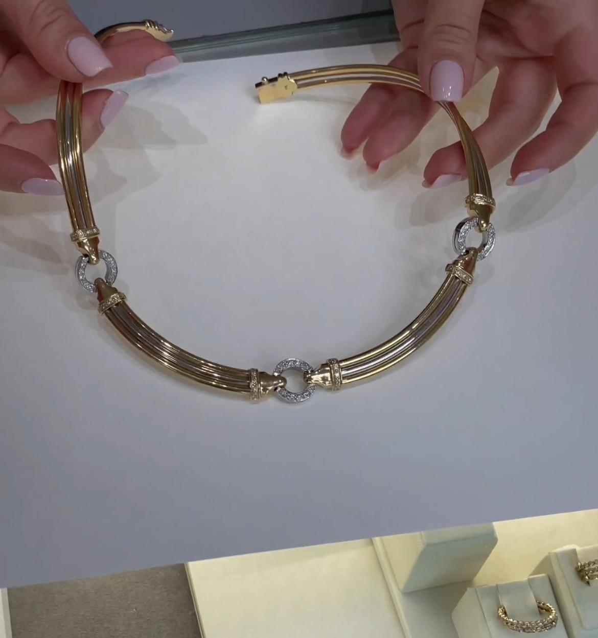 Taglio rotondo Collana con collare di diamanti bicolore in oro giallo e bianco 18 carati, connettori circolari in vendita
