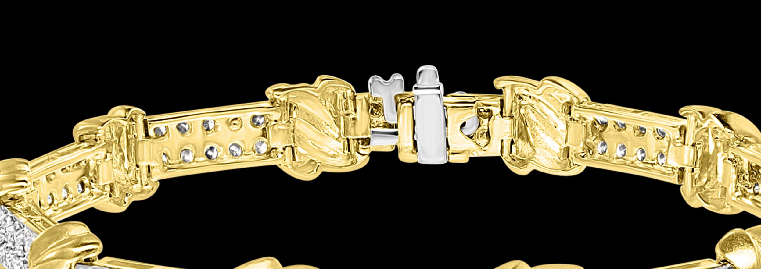 Round Cut Two-Tone 5 Carat Diamond Bracelet in 14 Karat Yellow Gold, Estate For Sale