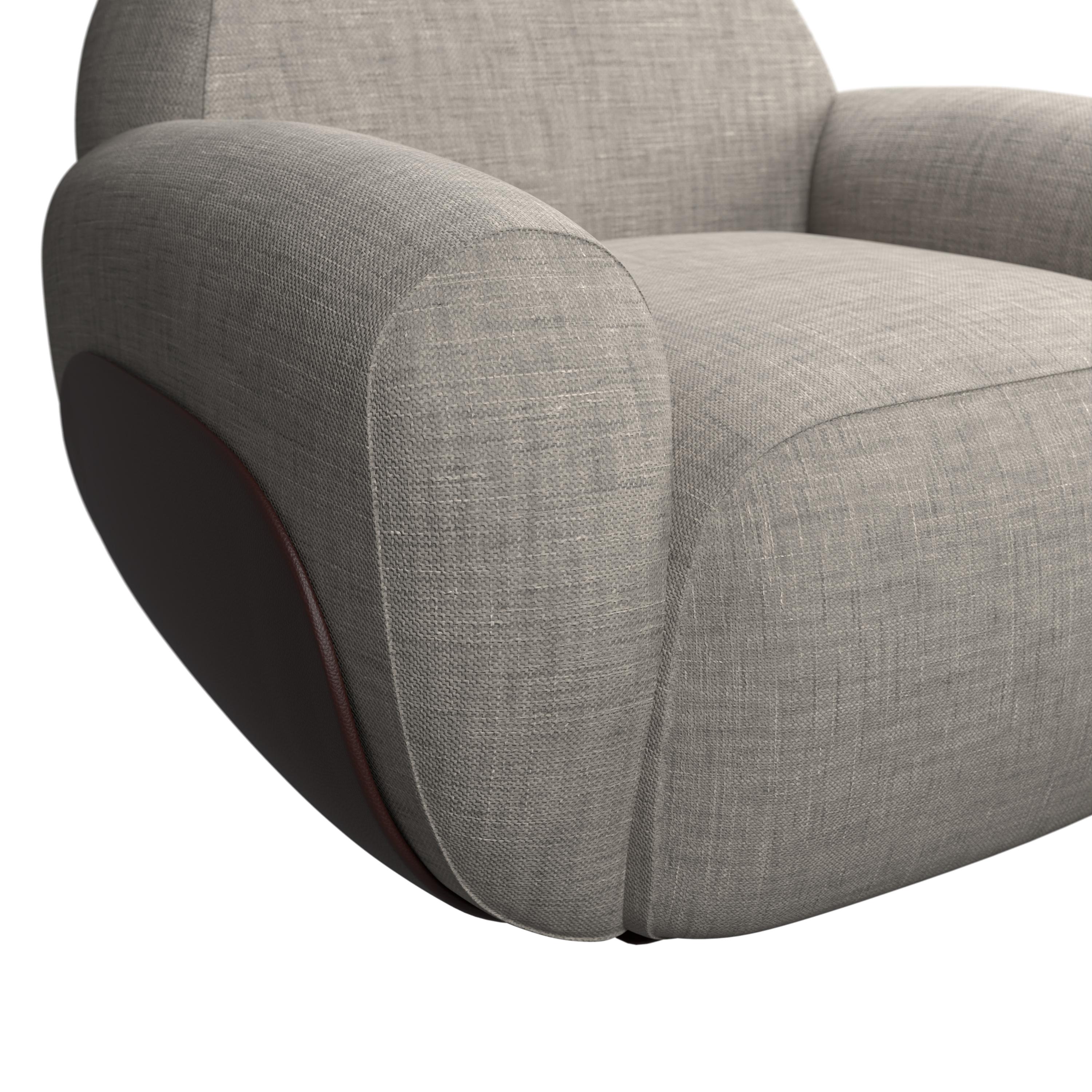 Contemporary Two-tone armchair Kiritsu in light gray fabric and brown leather by Murmurio For Sale