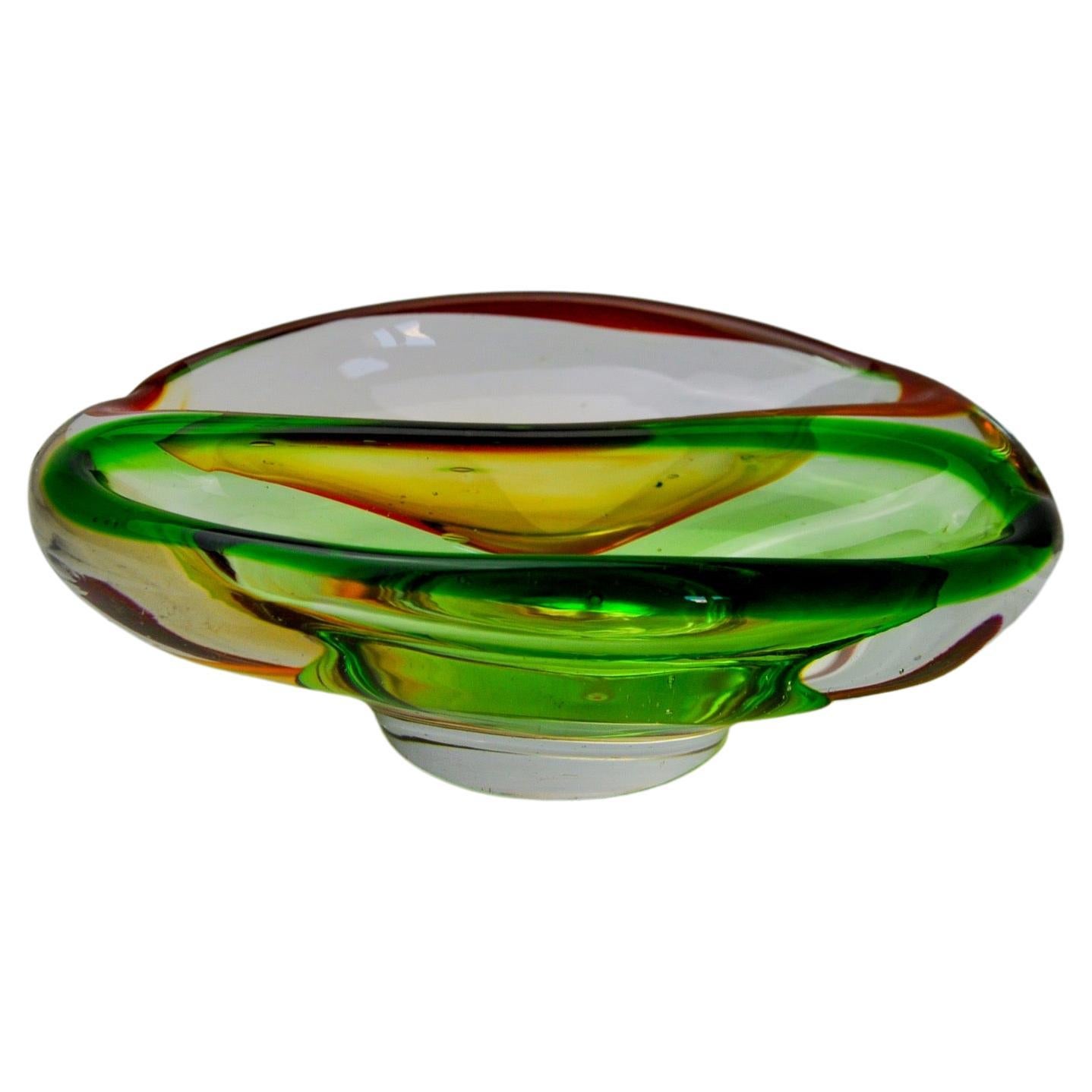 Two-tone ashtray by Seguso, Murano glass, Italy, 1970 For Sale