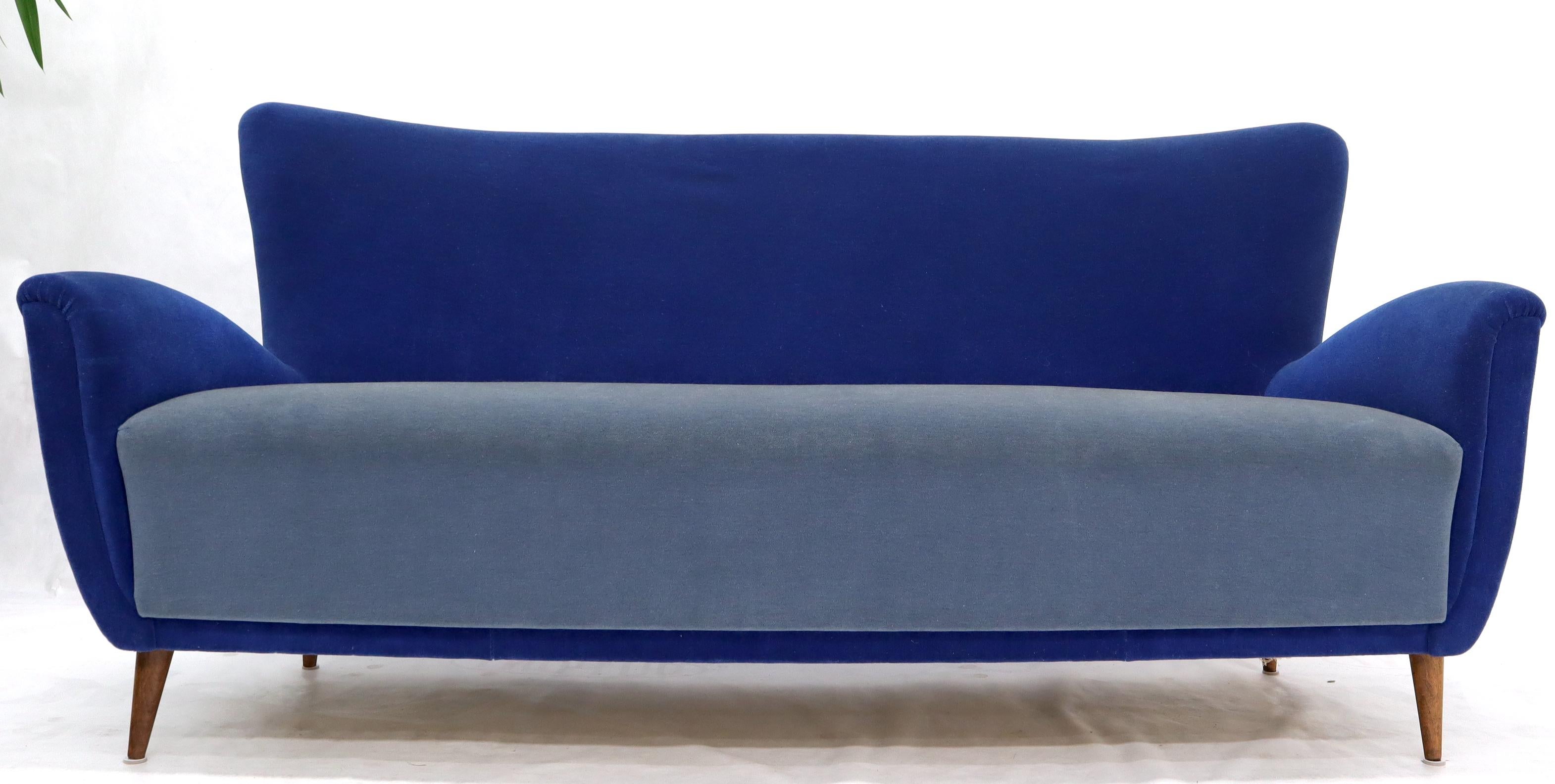 20th Century Two-Tone Blue Mohair Paulo Buffa Mid-Century Modern Italian Sculptural Sofa For Sale
