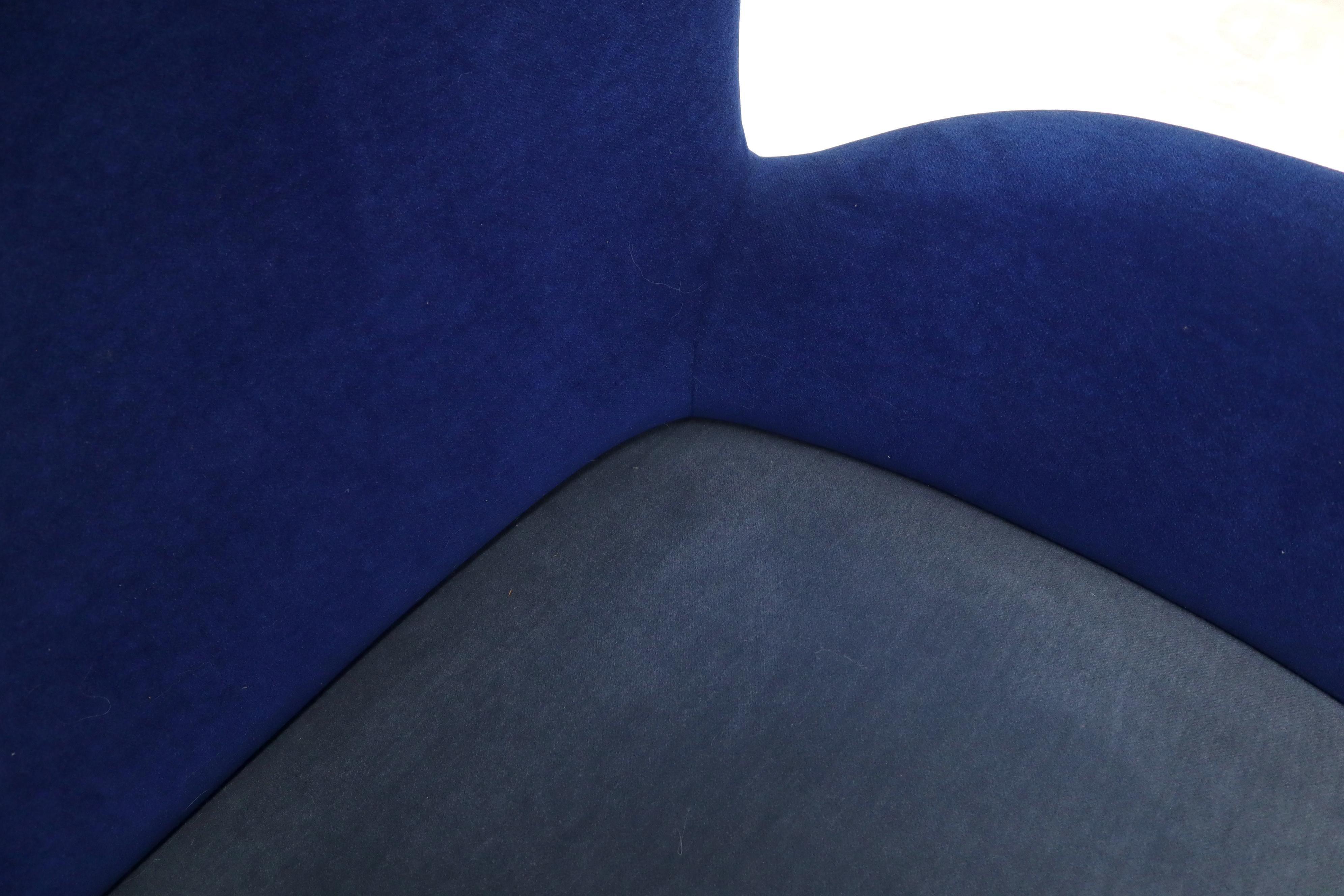 Two-Tone Blue Mohair Paulo Buffa Mid-Century Modern Italian Sculptural Sofa For Sale 2