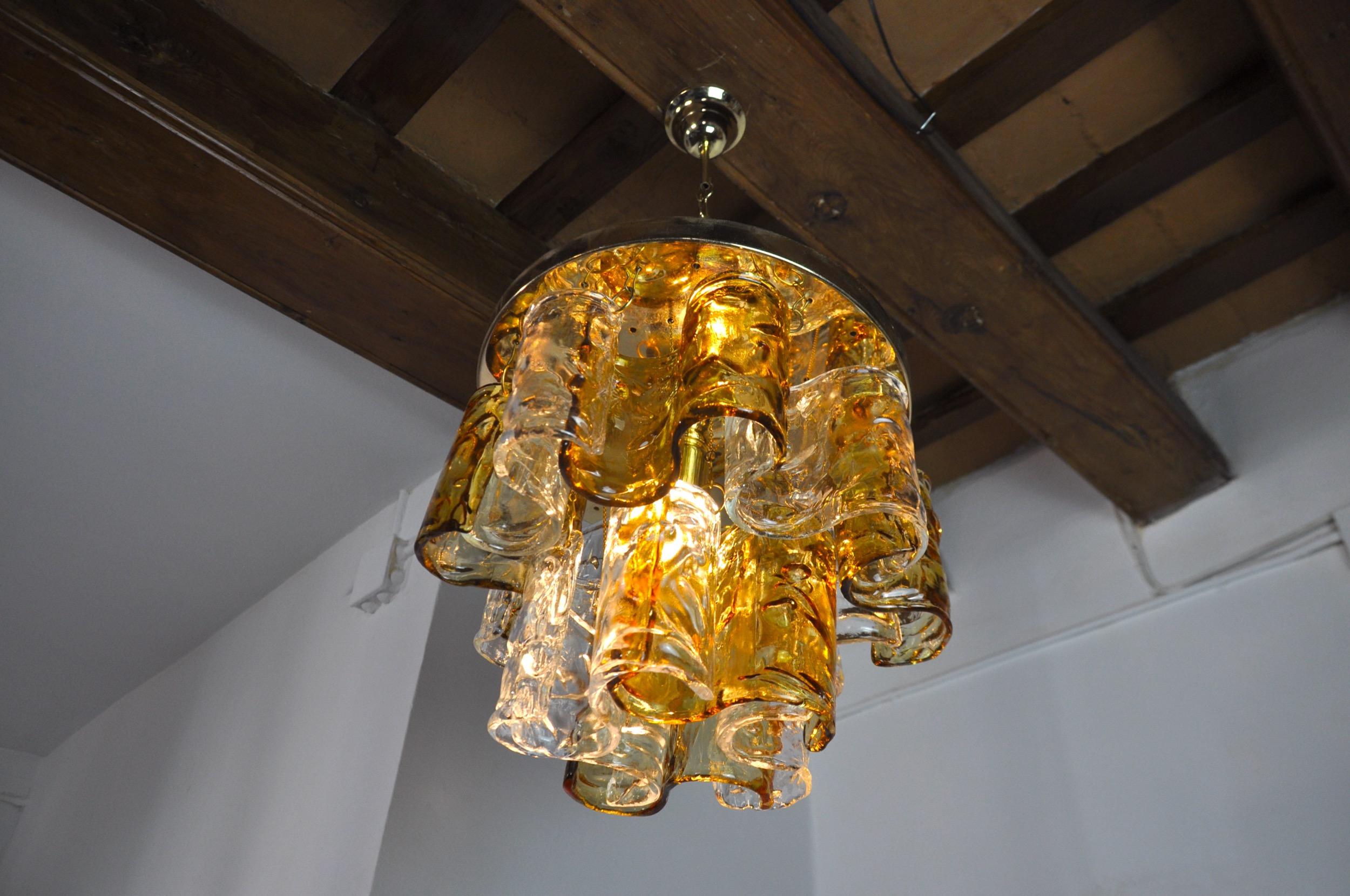 Two-tone chandelier by Zero Quattro orange and transparent murano glass Italy For Sale 1