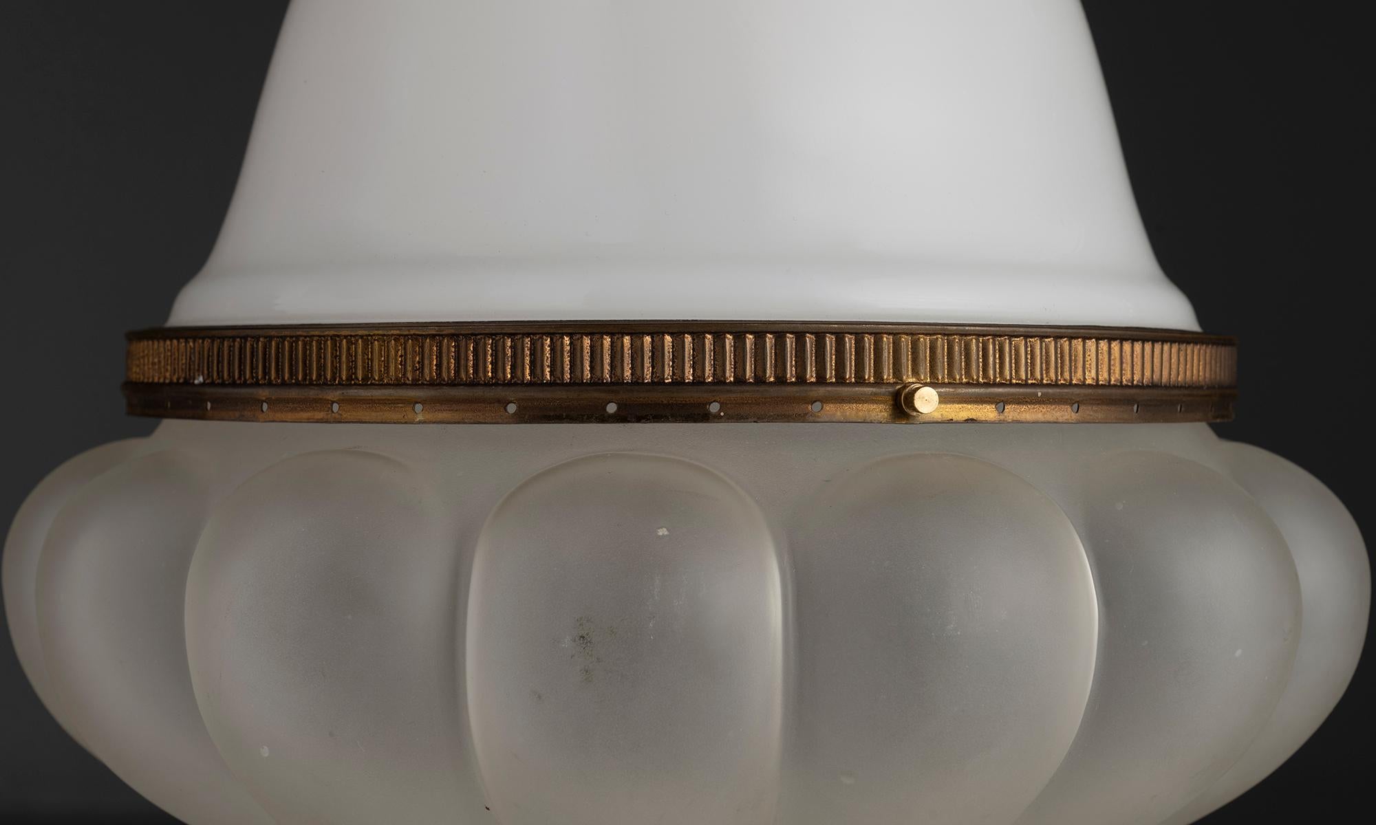 Zweifarbiger Church's-Anhänger, Niederlande um 1940 im Zustand „Gut“ in Culver City, CA