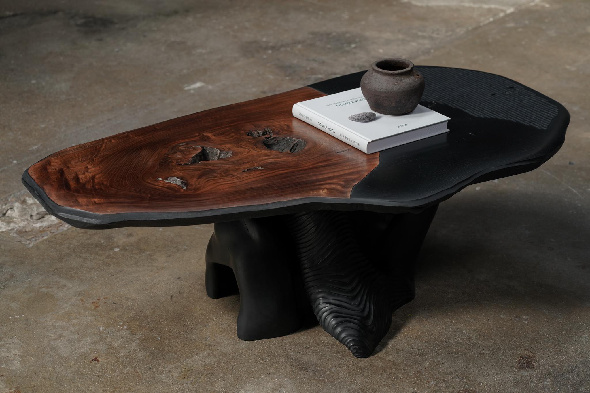 Two Tone Coffee Table In Excellent Condition For Sale In Los Angeles, CA