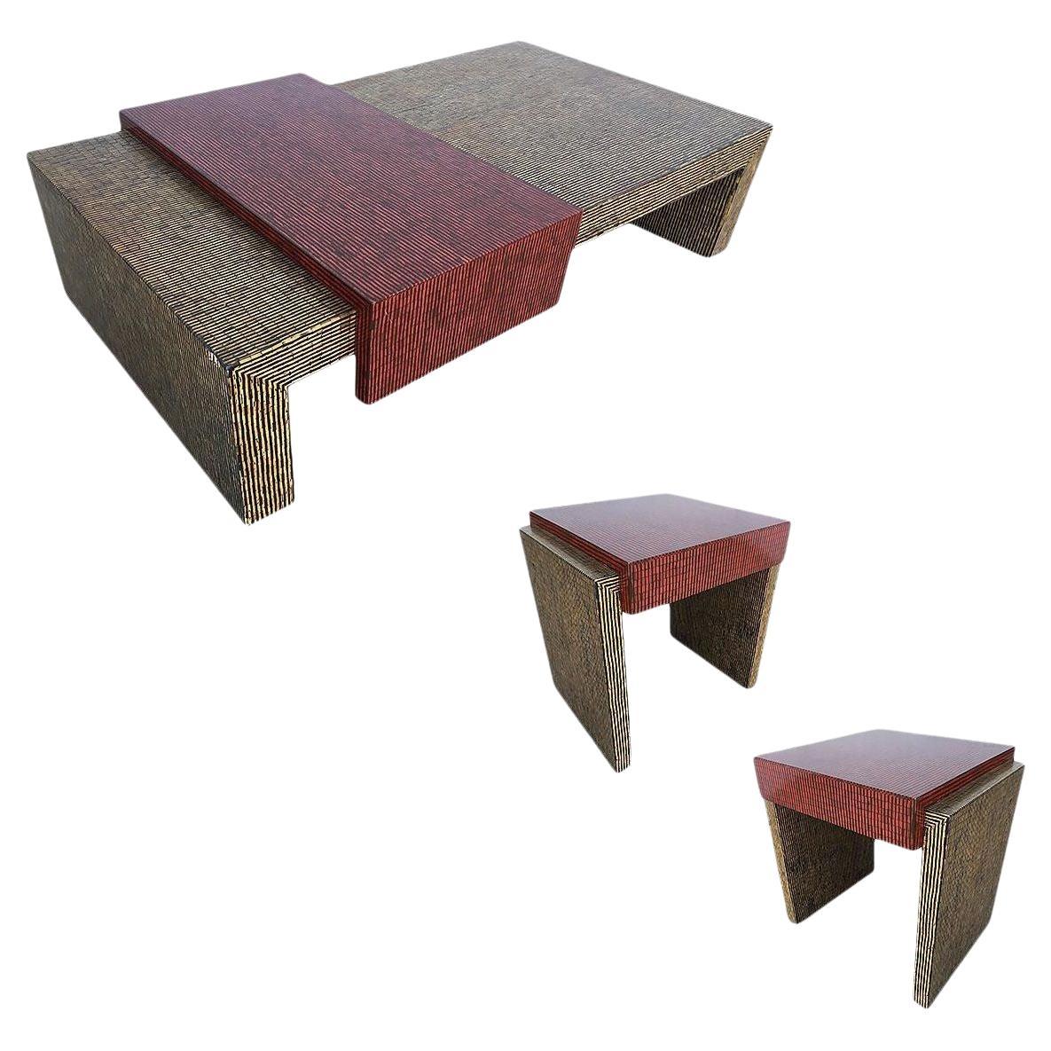 Ensemble table d'appoint et table basse bicolore de style cubiste - Lot de 3 en vente