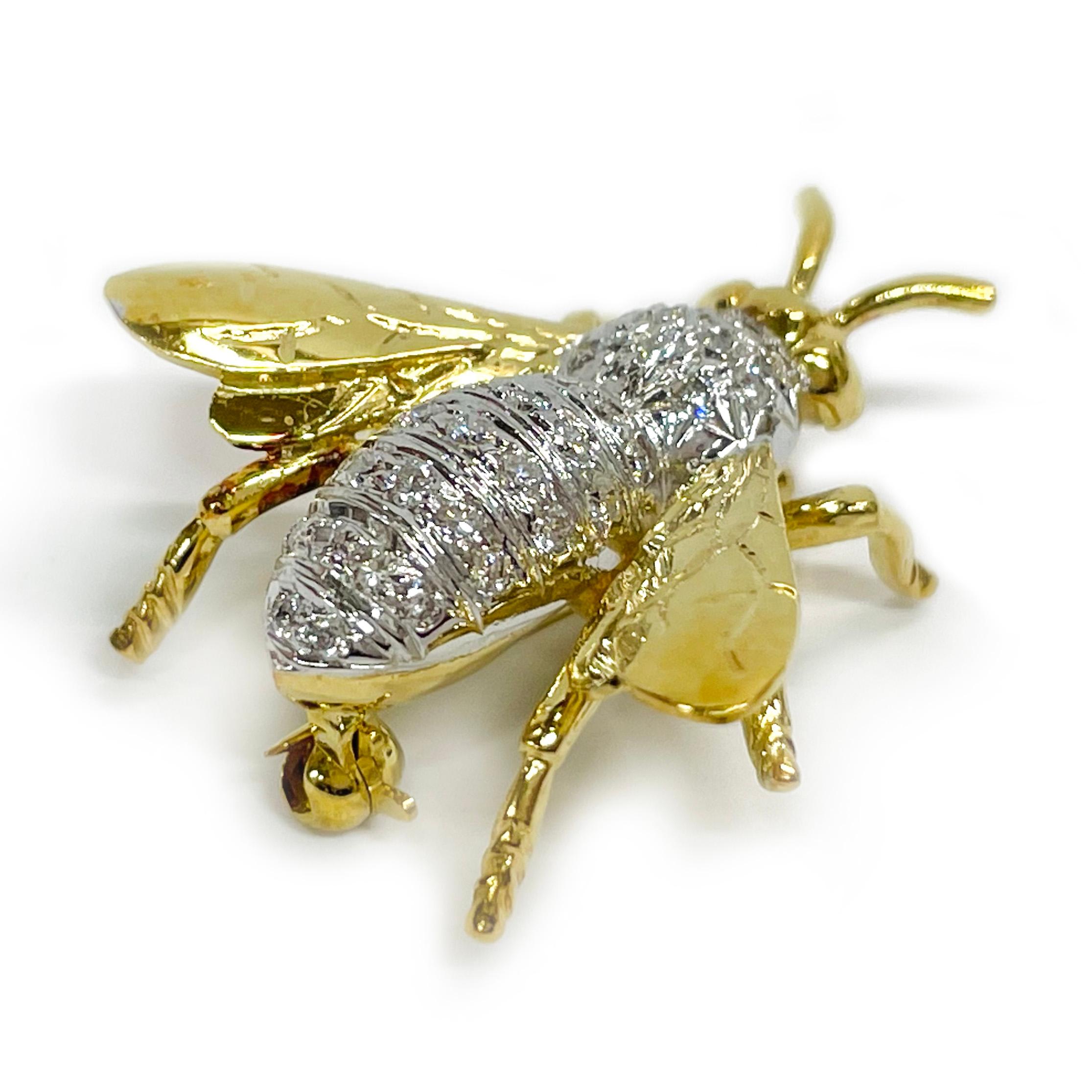 Round Cut Two-Tone Diamond Bee Brooch Pin For Sale
