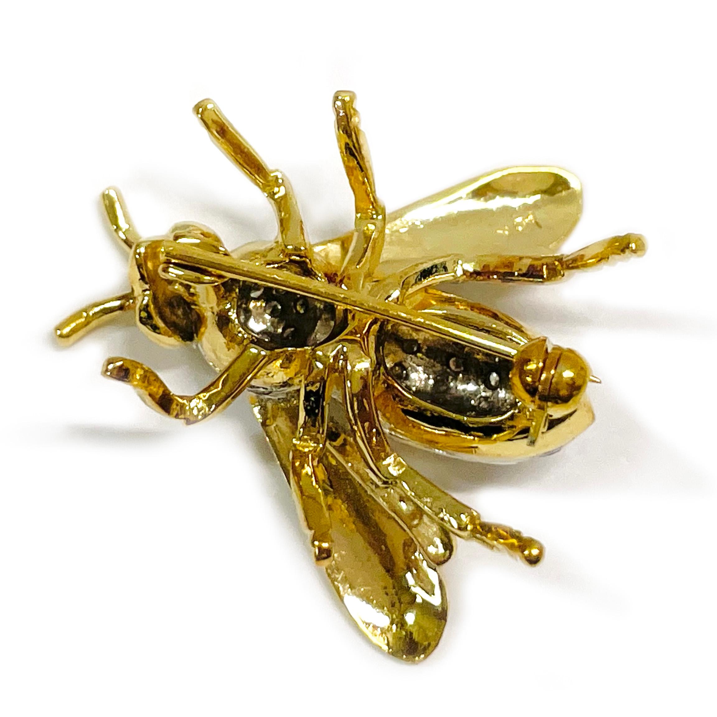 Two-Tone Diamond Bee Brooch Pin In Good Condition For Sale In Palm Desert, CA