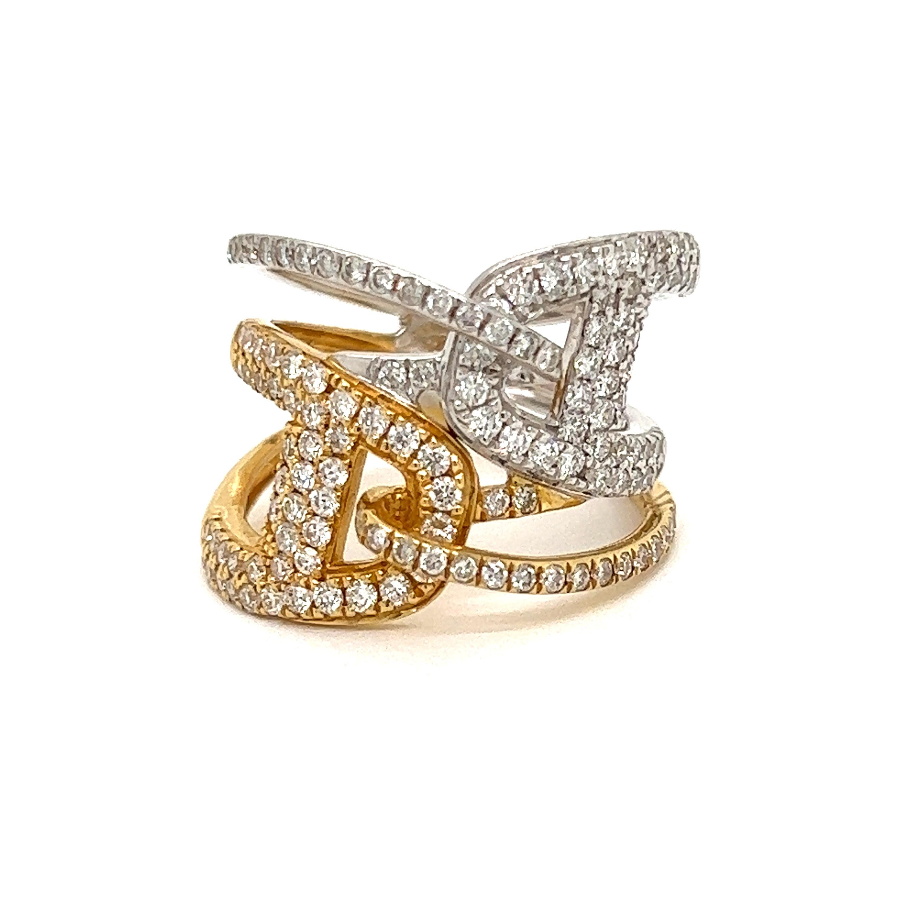 Dieser Ring aus 18 Karat Weiß- und Gelbgold ist das perfekte Statement!  1.25 ctw in schimmernden runden Diamanten, insgesamt 132 Diamanten.  Dieser außergewöhnliche Ring eignet sich perfekt als Geschenk zum Jahrestag, als Push-Geschenk oder als