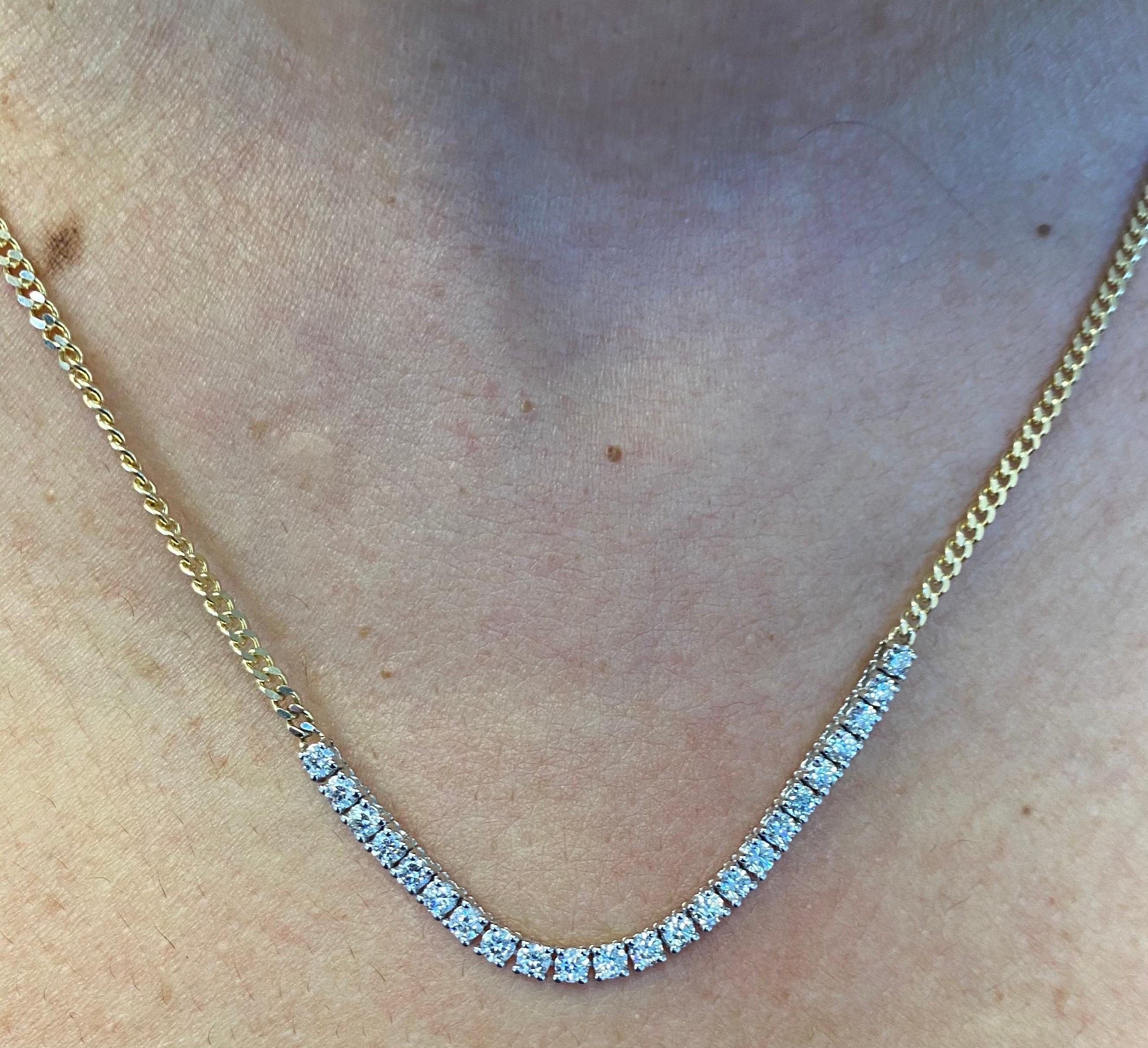 Two-Tone Diamond Flexible Bar Pendant 14 Karat In New Condition For Sale In Great Neck, NY