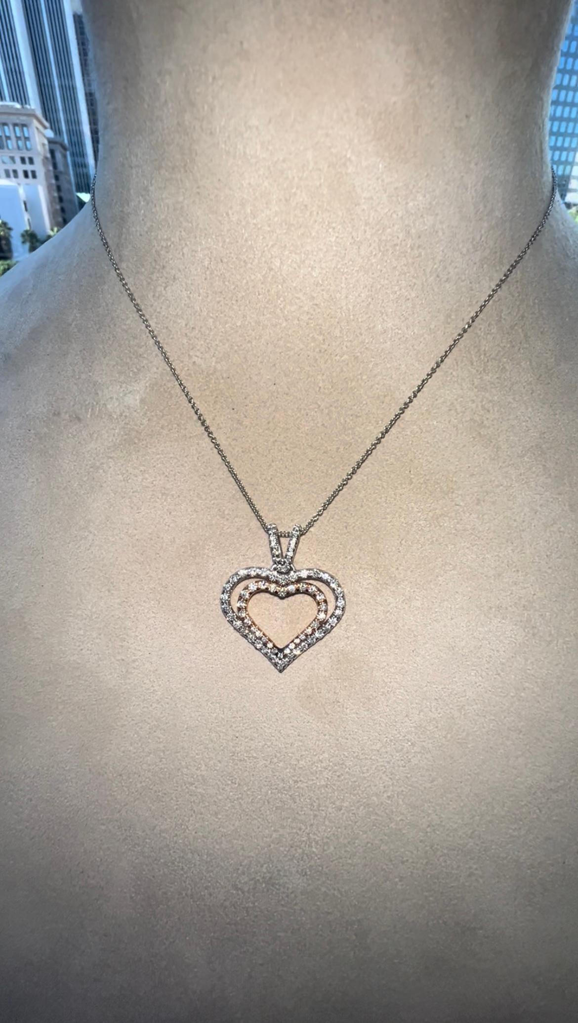 Two Tone Diamond Heart Pendant In New Condition For Sale In Los Angeles, CA