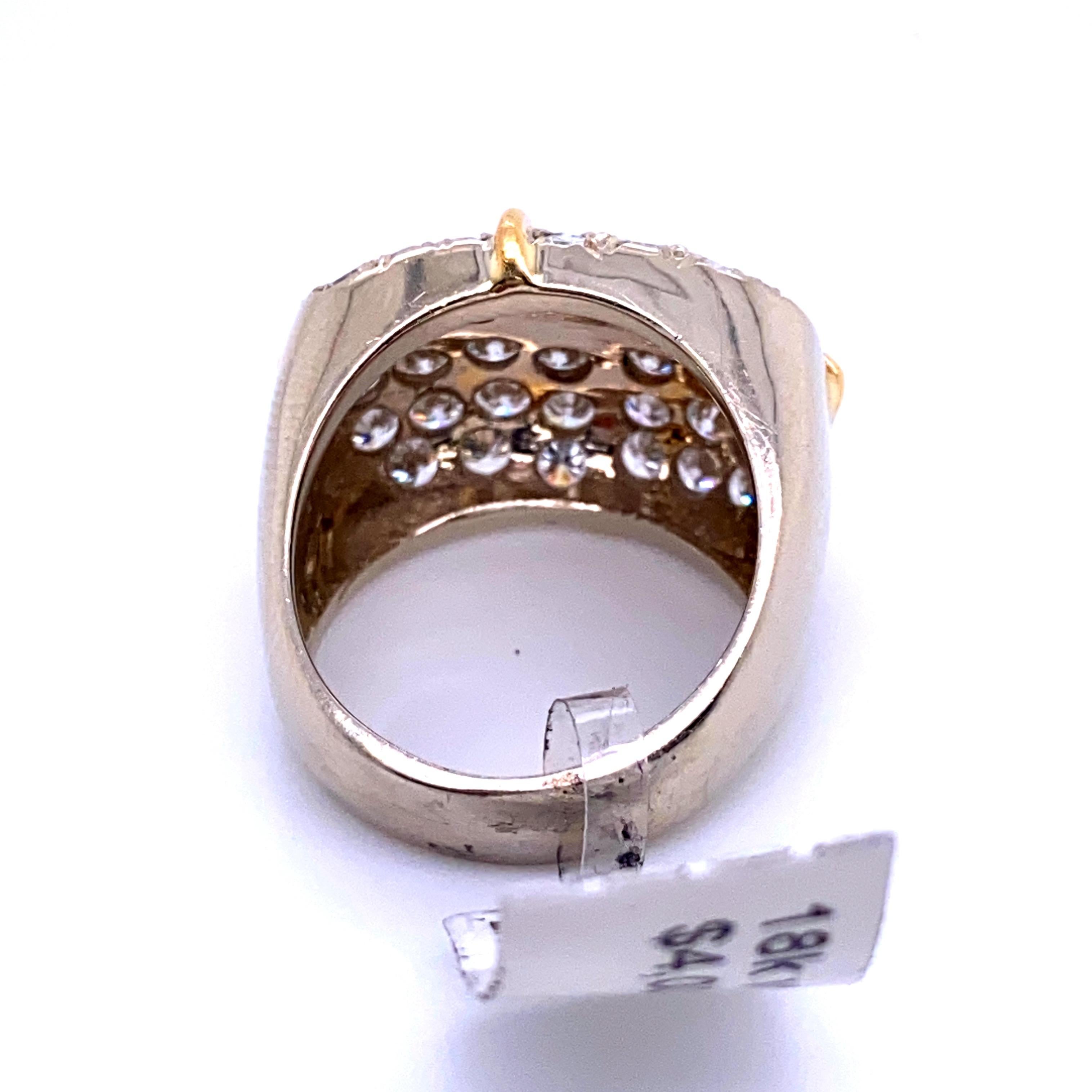 Two-Tone Diamond Ribbon Ring 2.64 Carat 18 Karat Yellow and White Gold In Excellent Condition For Sale In New York, NY