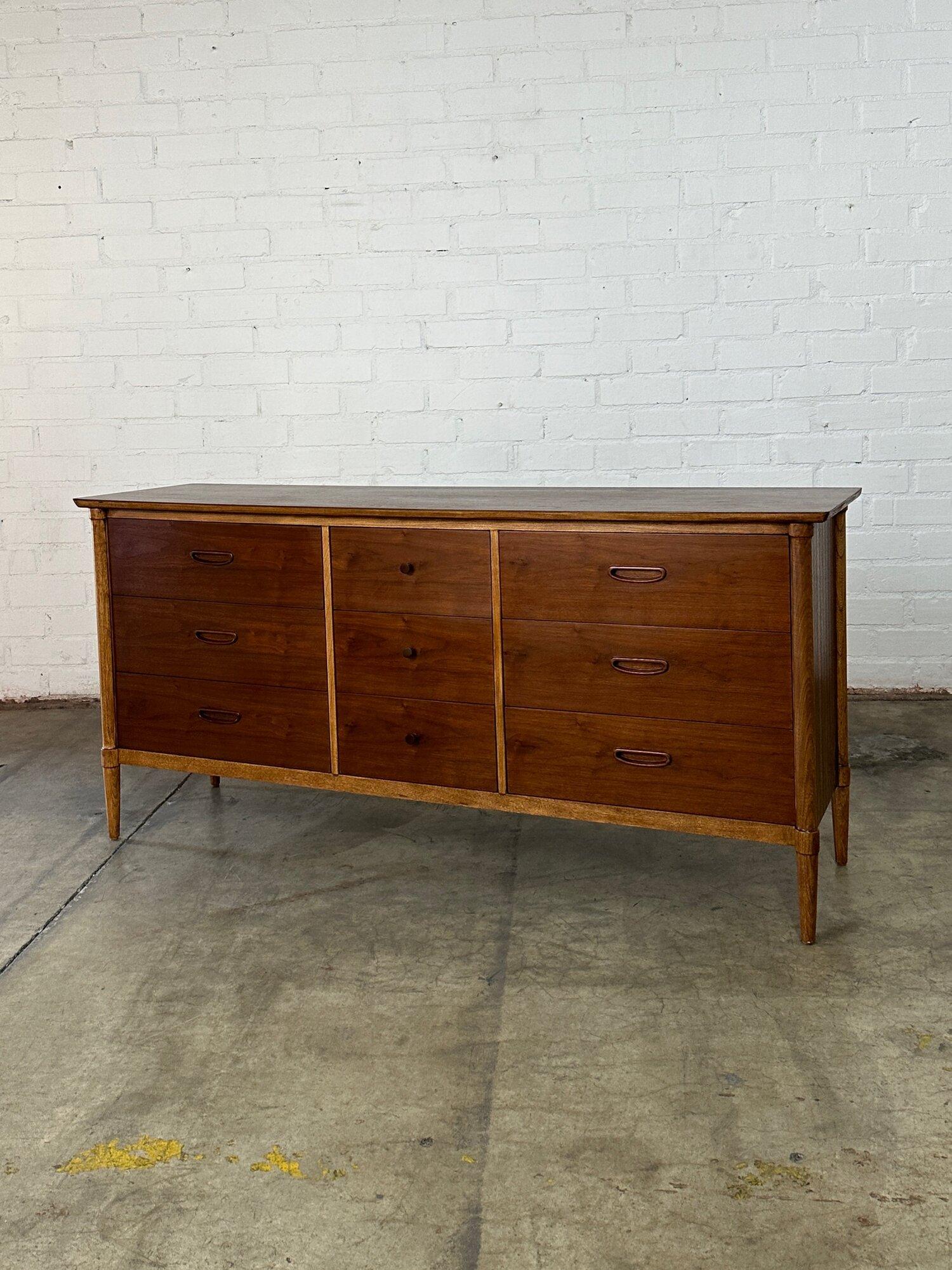 Two tone dresser by Lane For Sale 2