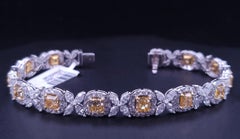 Two Tone Elegant Bracelet in 18K Yellow / White Gold with Diamonds