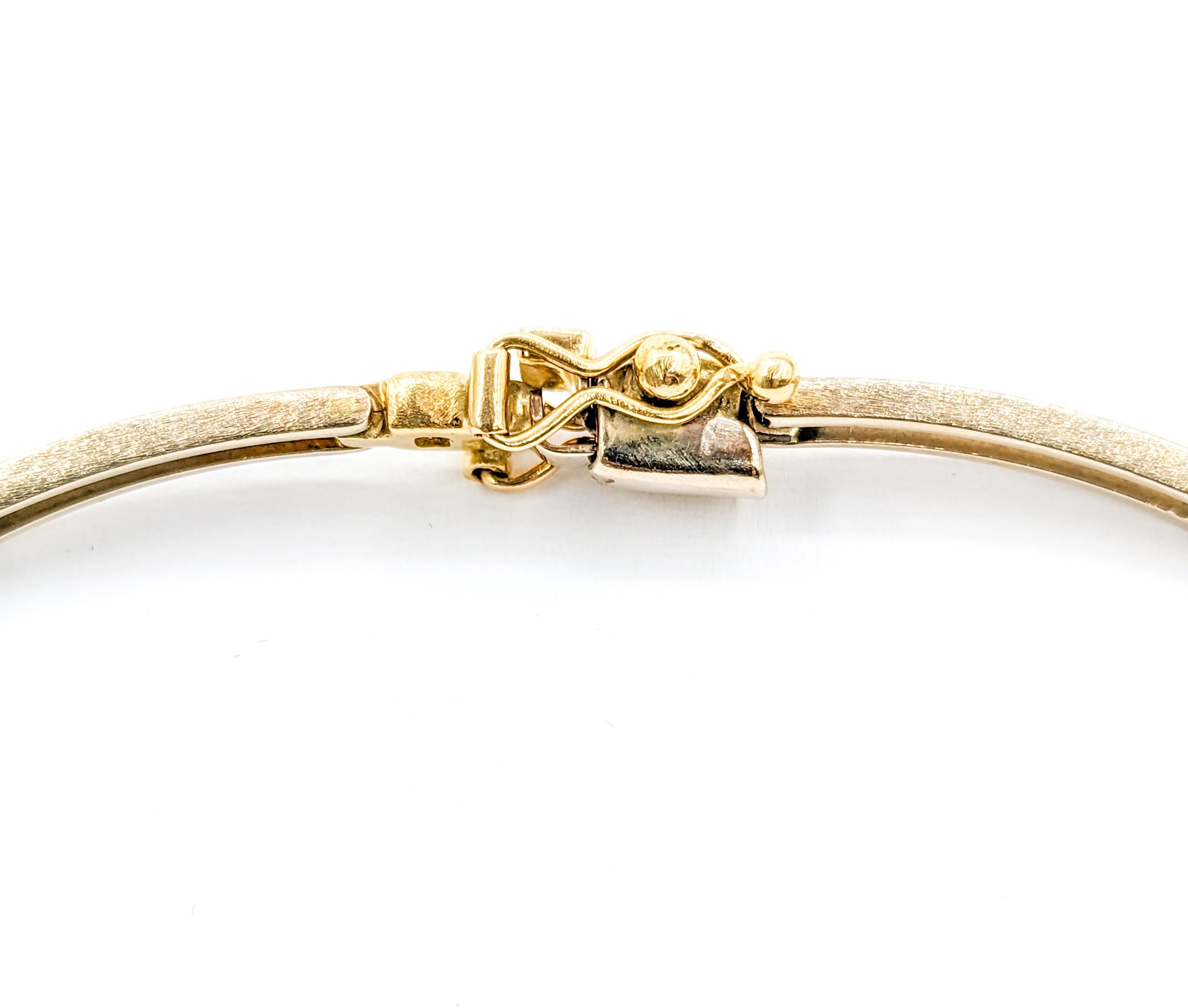 Two Tone Fancy Link Bracelet in 14k Gold In Excellent Condition For Sale In Bloomington, MN