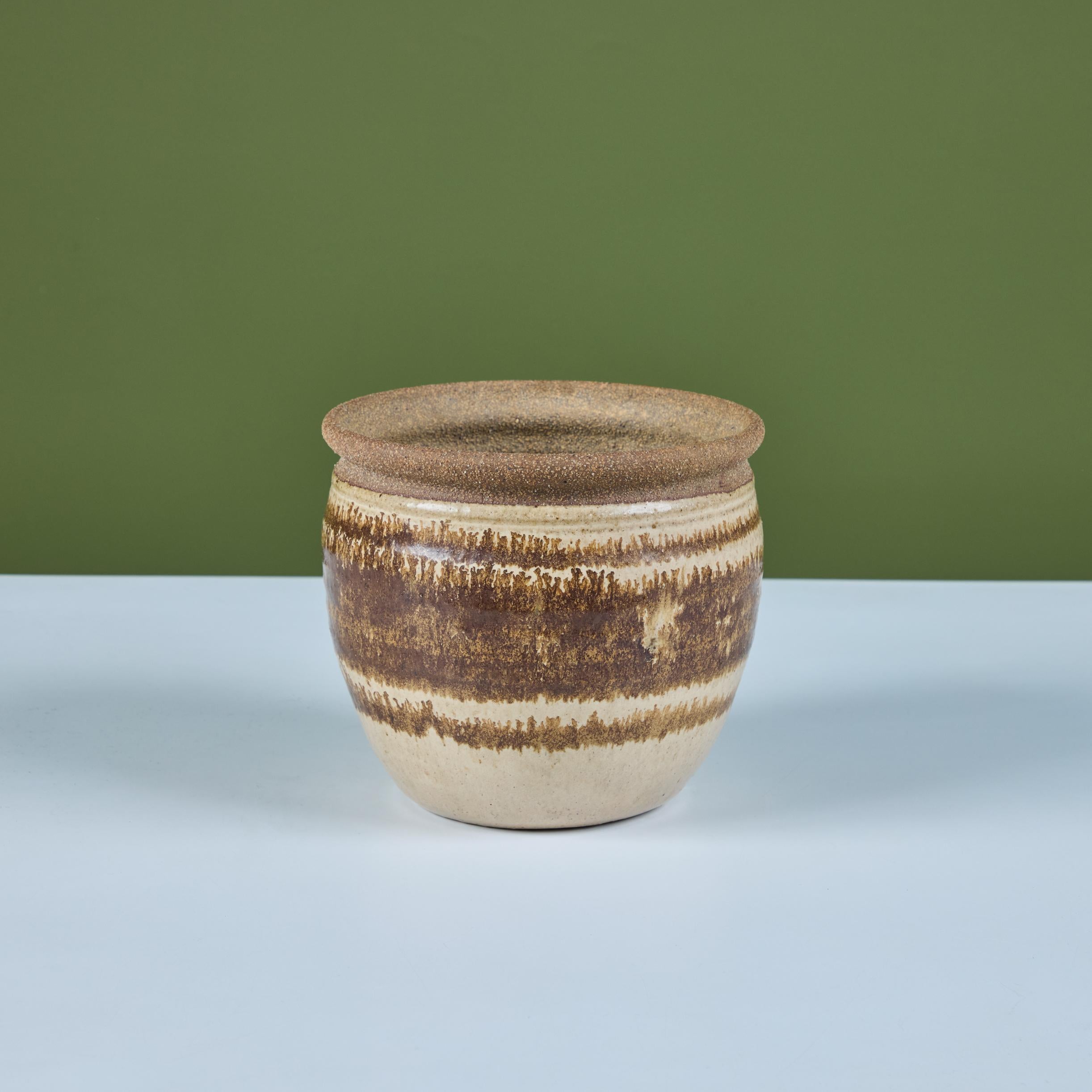 Jardinera de Gres Esmaltado en Dos Tonos siglo XX en venta