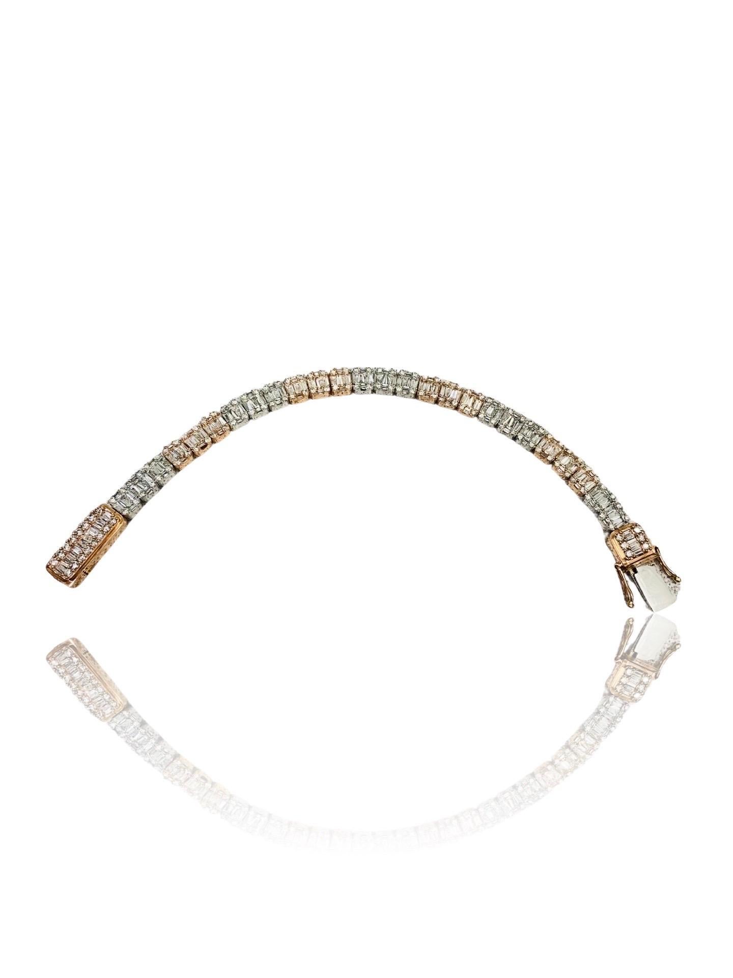 Bracelet tennis en or bicolore avec diamants de 9,50 carats, diamants baguettes et ronds  Unisexe en vente