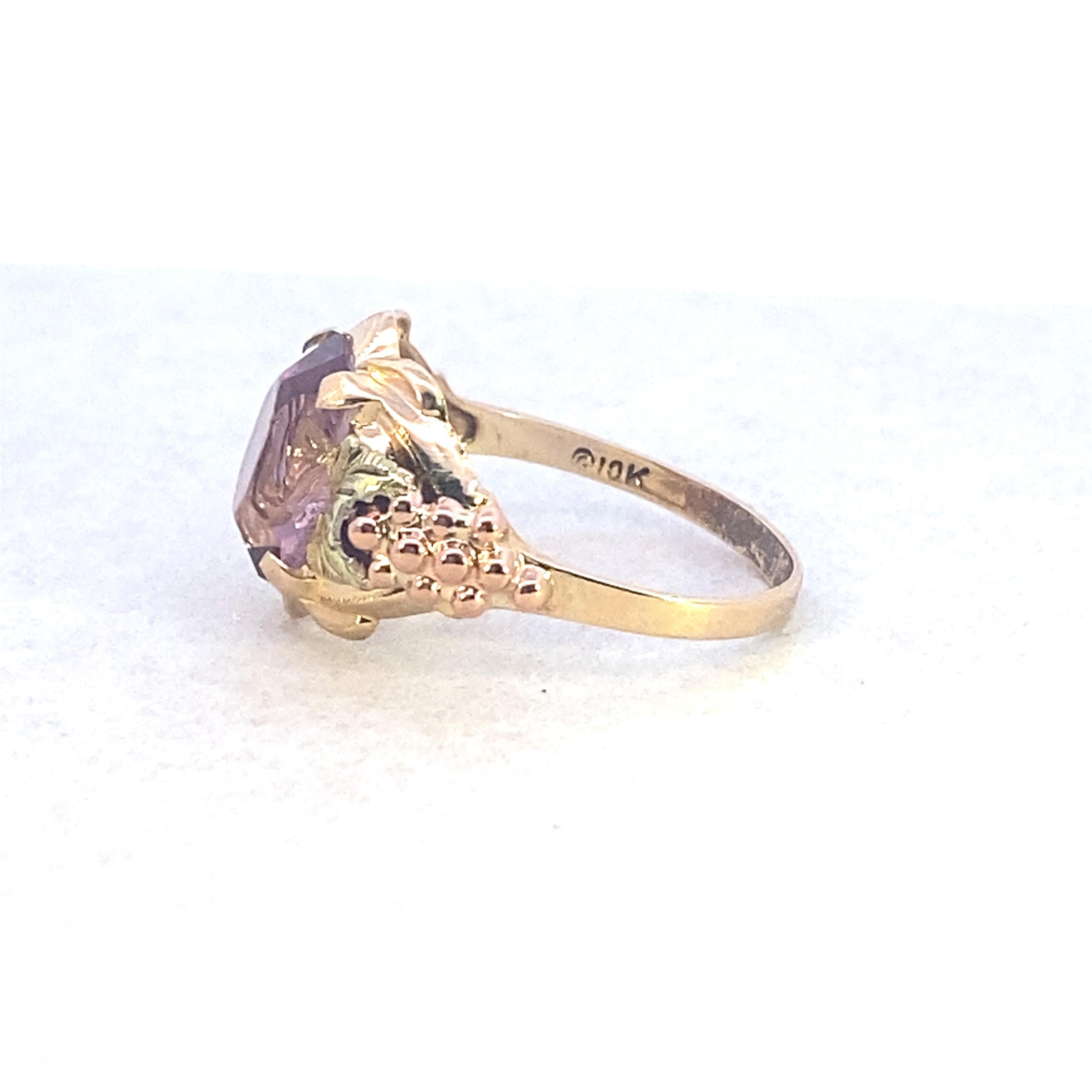 Amethyst-Ring aus Gold mit zweifarbigem im Angebot 1