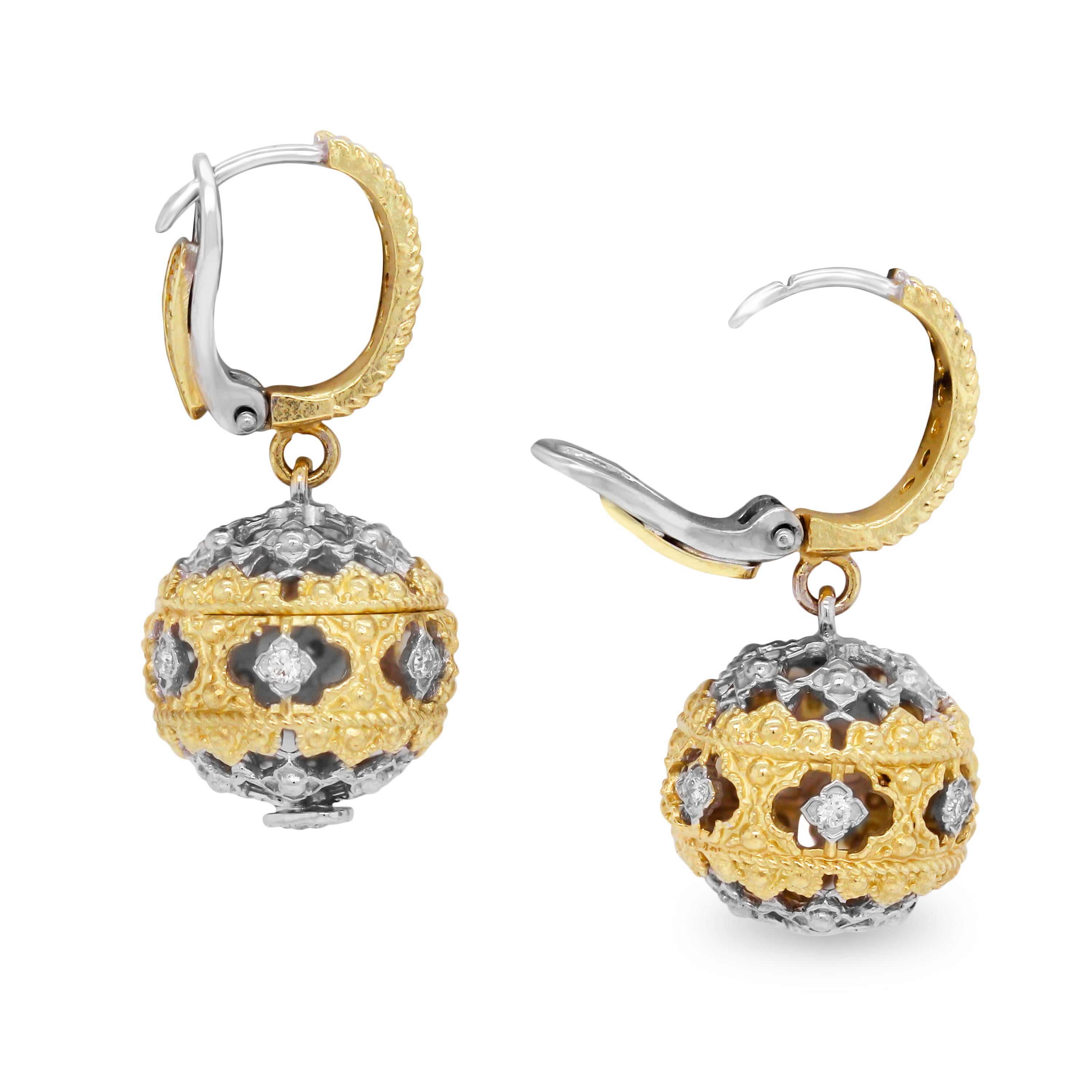 18k Two Tone Yellow and White Gold Ball Drop All Around Earrings with Diamonds by Stambolian

These beautiful earrings showcase an illustrious design that goes all around 360 degrees. 

0.32 carat G color, VS clarity diamonds 

Signed Stambolian and