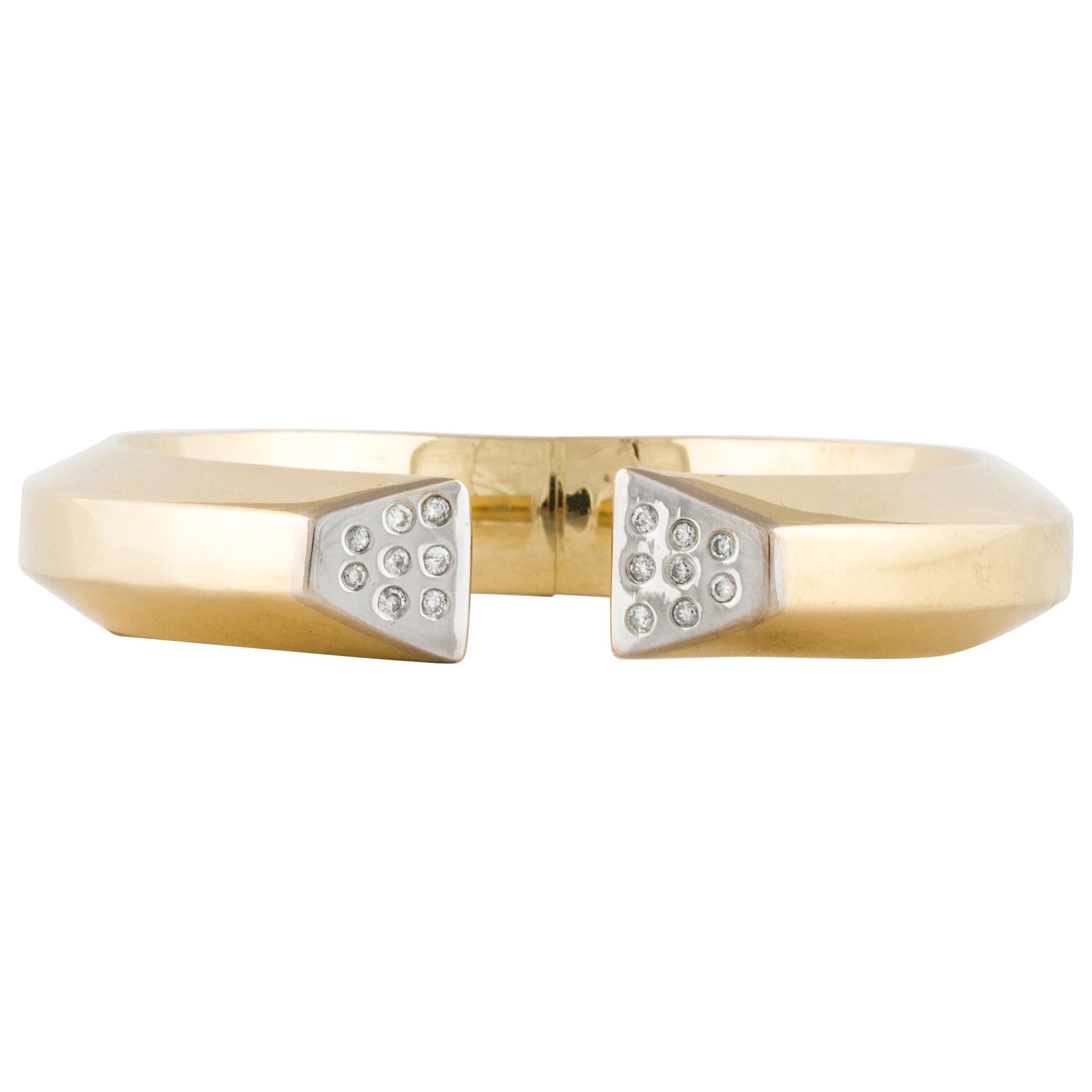 18K Two-Tone Gold Hinged Bangle Bracelet with Diamond Endcaps For Sale