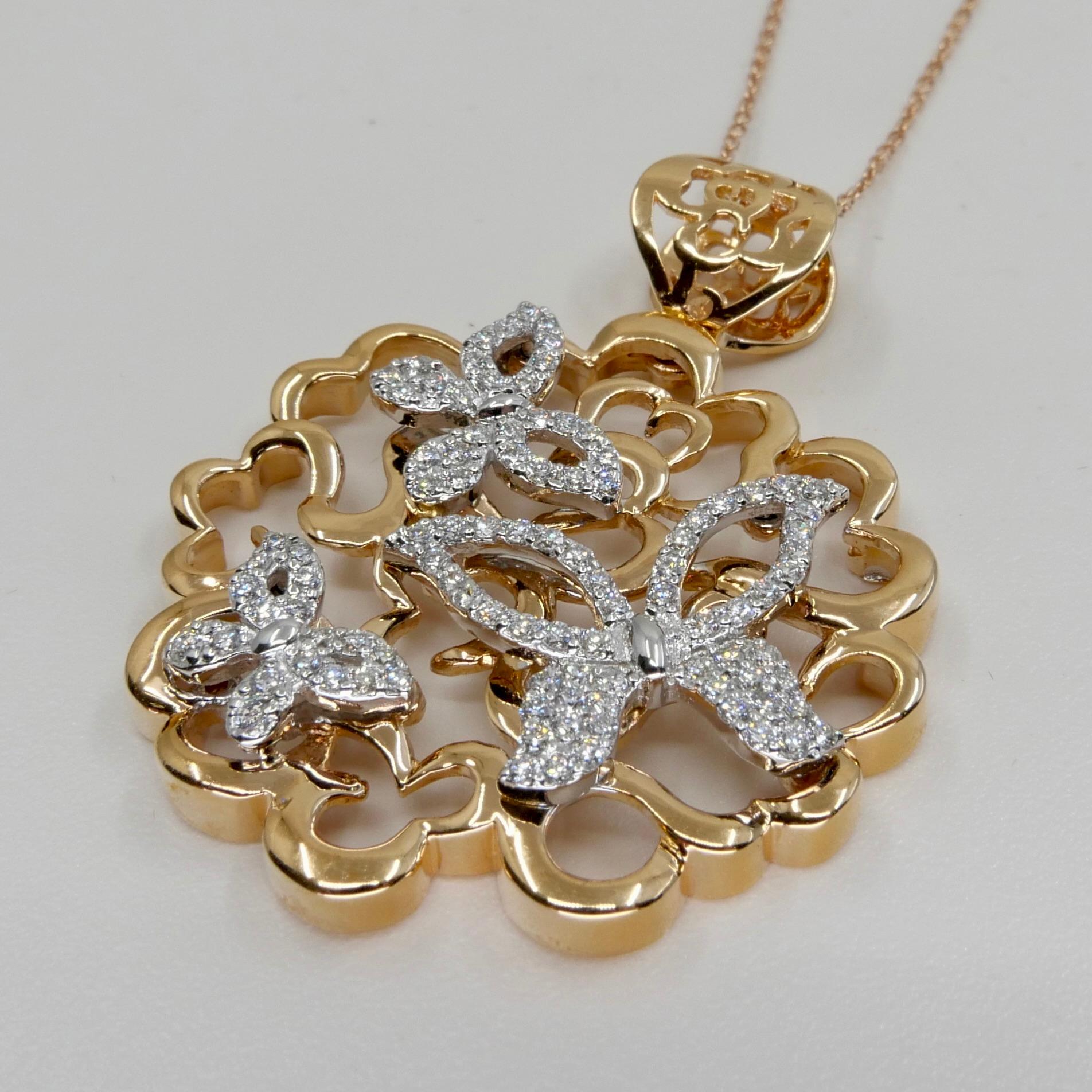 Pendentif papillon flottant en or bicolore avec diamants, excellente profondeur de champ en vente 4