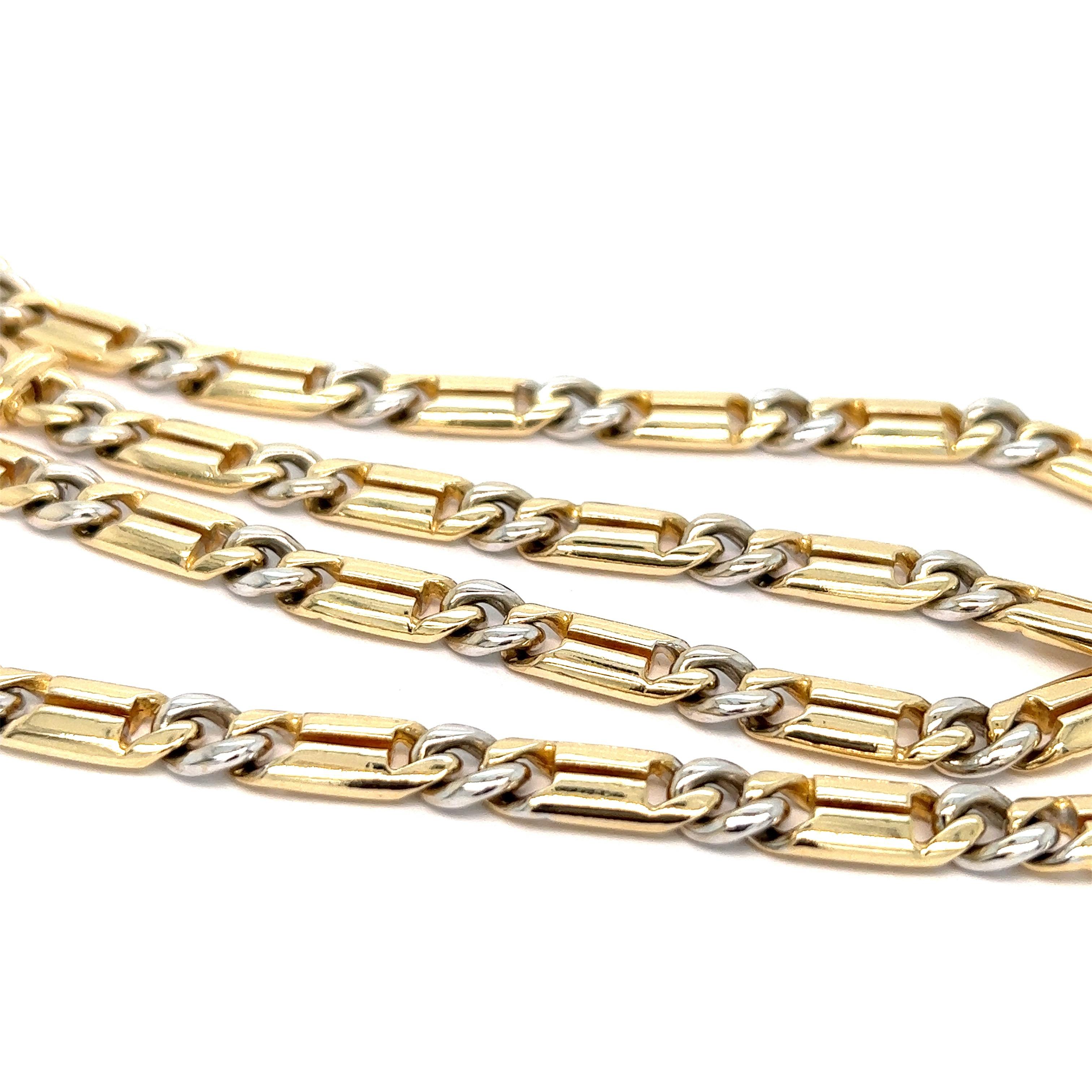 Two-tone gold link necklace

14 karat yellow and white gold

Size: width 0.25 inch, length 19.75 inches
Total weight: 60.2 grams