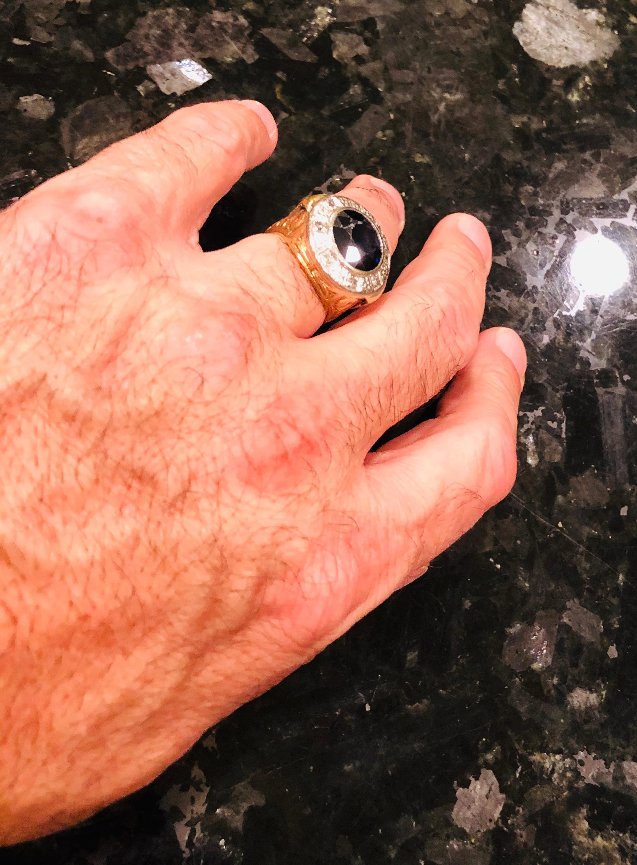 Anello in oro bicolore Diamanti affiancati da uno zaffiro in vendita 5