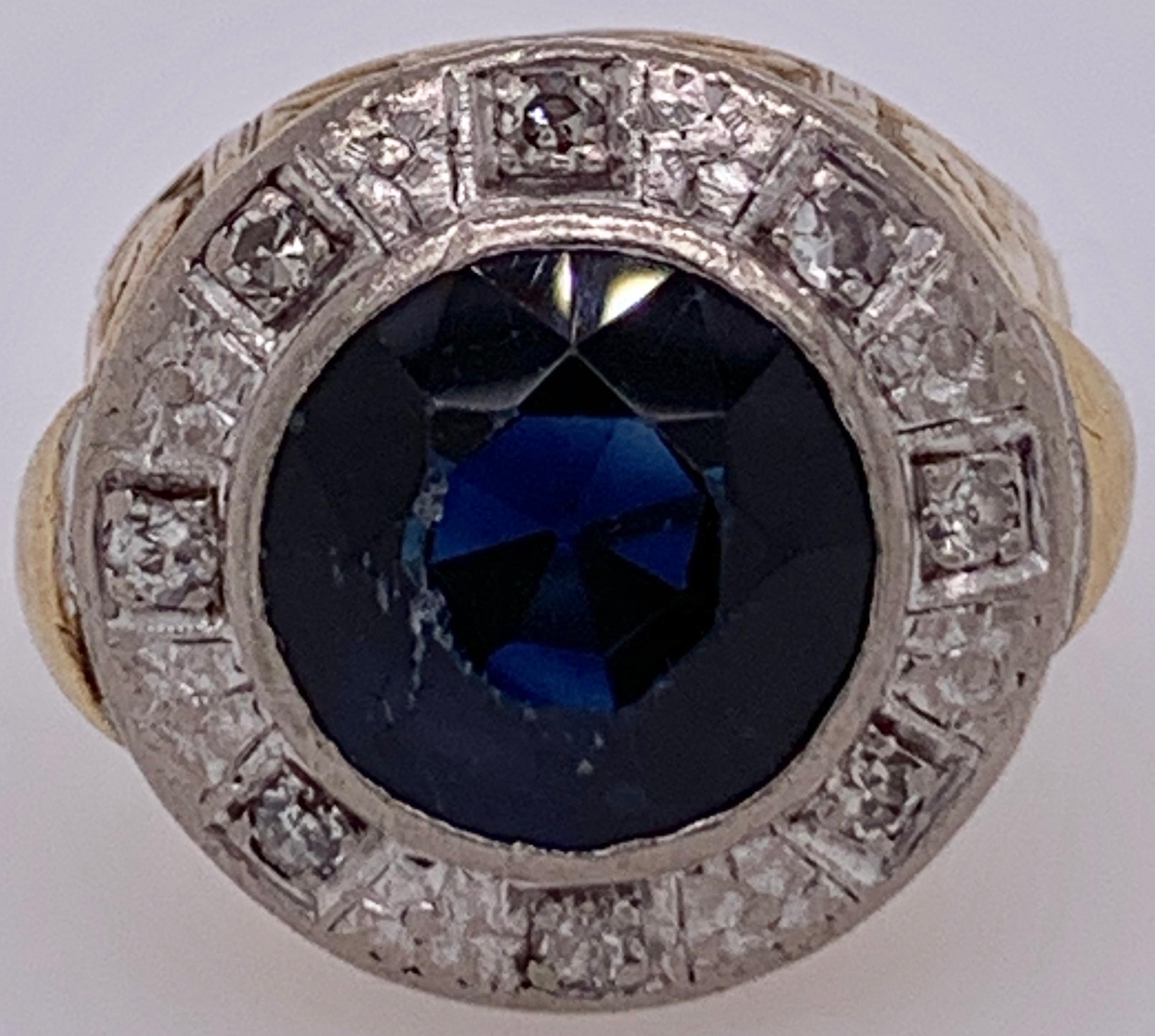 Vittoriano Anello in oro bicolore Diamanti affiancati da uno zaffiro in vendita
