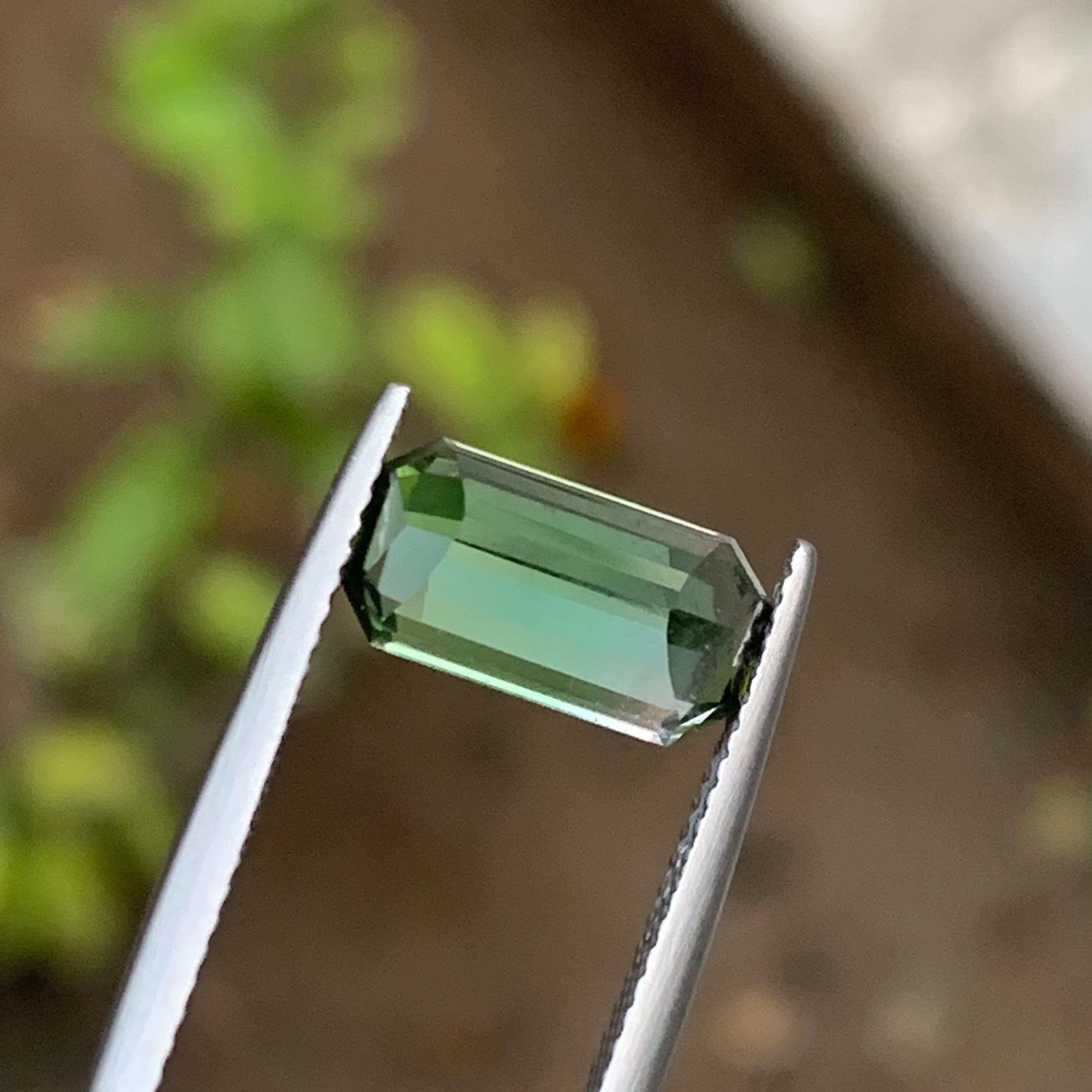 Women's or Men's Green Natural Tourmaline Ring Gemstone Two Tone 2.65 Ct Emerald Cut for Jewelry For Sale