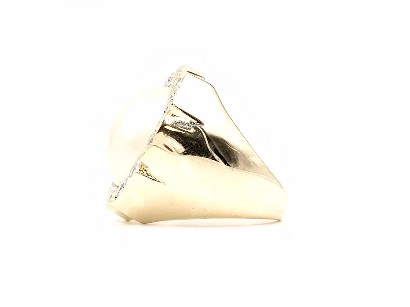 Women's Two-Tone Large Mabe Pearl and Diamond Ring For Sale