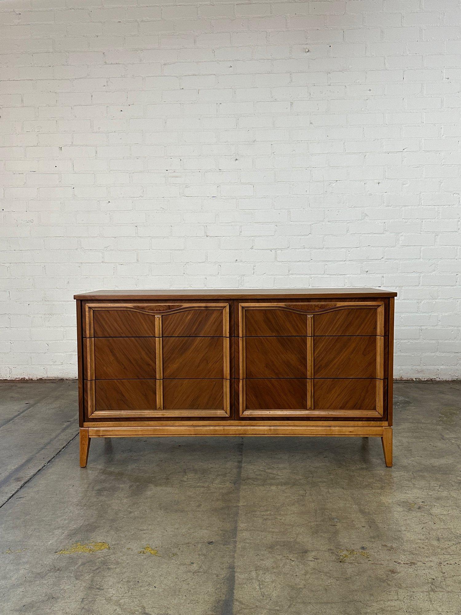 Mid-Century Modern Two Tone Mid Century Dresser For Sale
