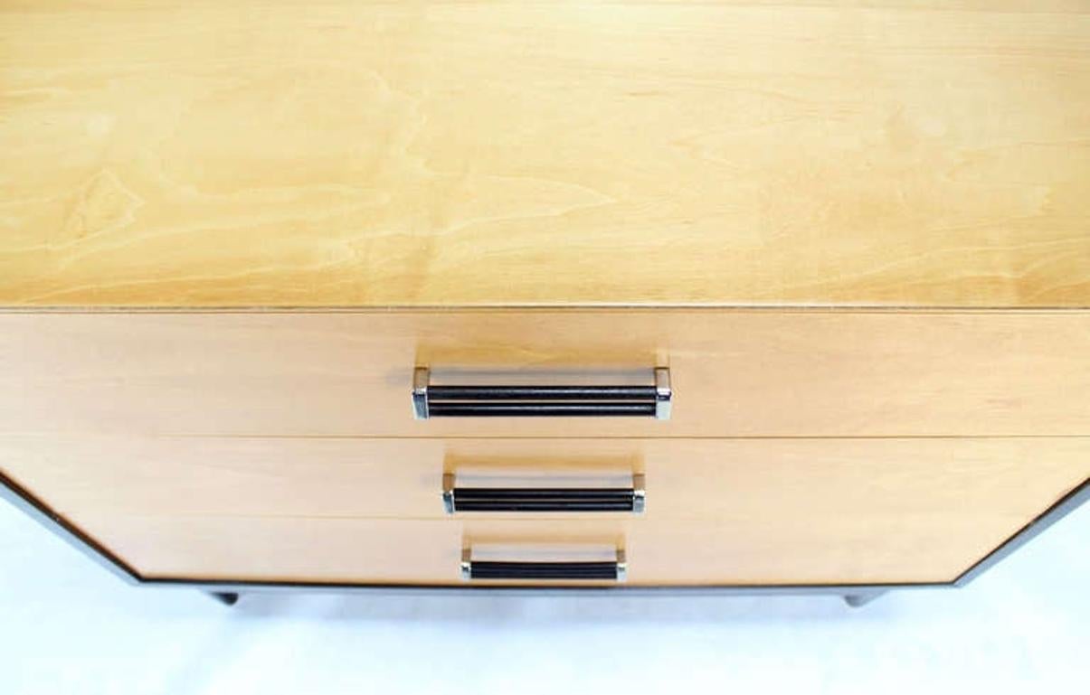 Two-Tone Mid Century Modern 3 Drawers Bachelor Chest Dresser MINT! In Good Condition For Sale In Rockaway, NJ