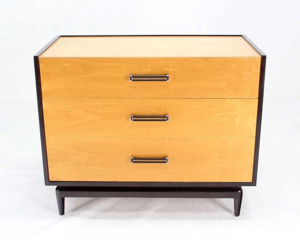20th Century Two-Tone Mid Century Modern 3 Drawers Bachelor Chest Dresser MINT! For Sale
