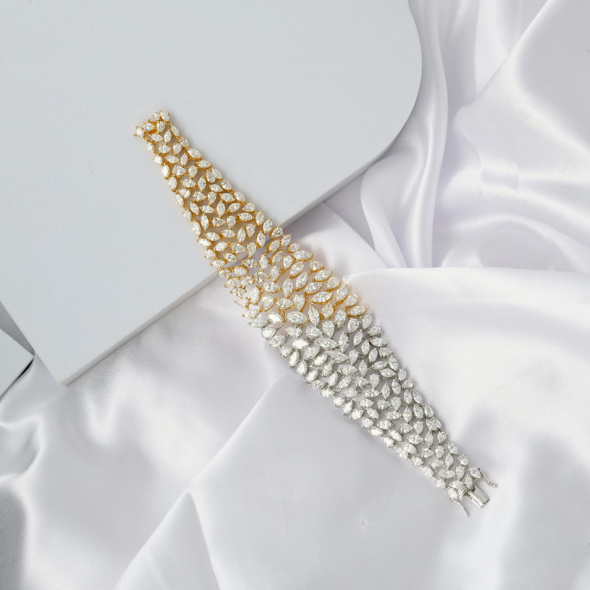 Art déco Bracelet large en or massif 18K avec poire et diamant marquise en grappe en vente