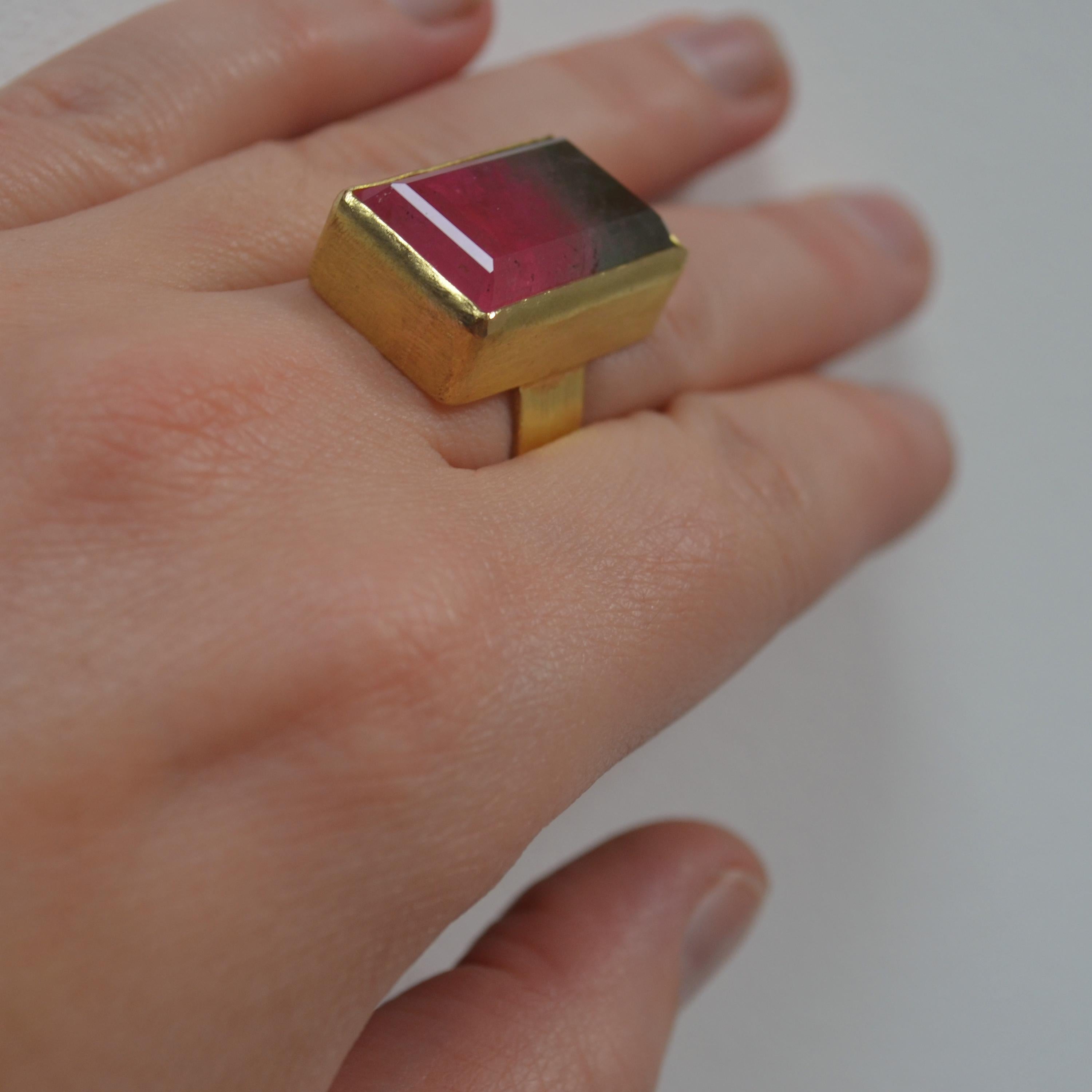 Women's or Men's Two-Tone Pink and Mint Watermelon Tourmaline 18 Karat Gold Cocktail Ring
