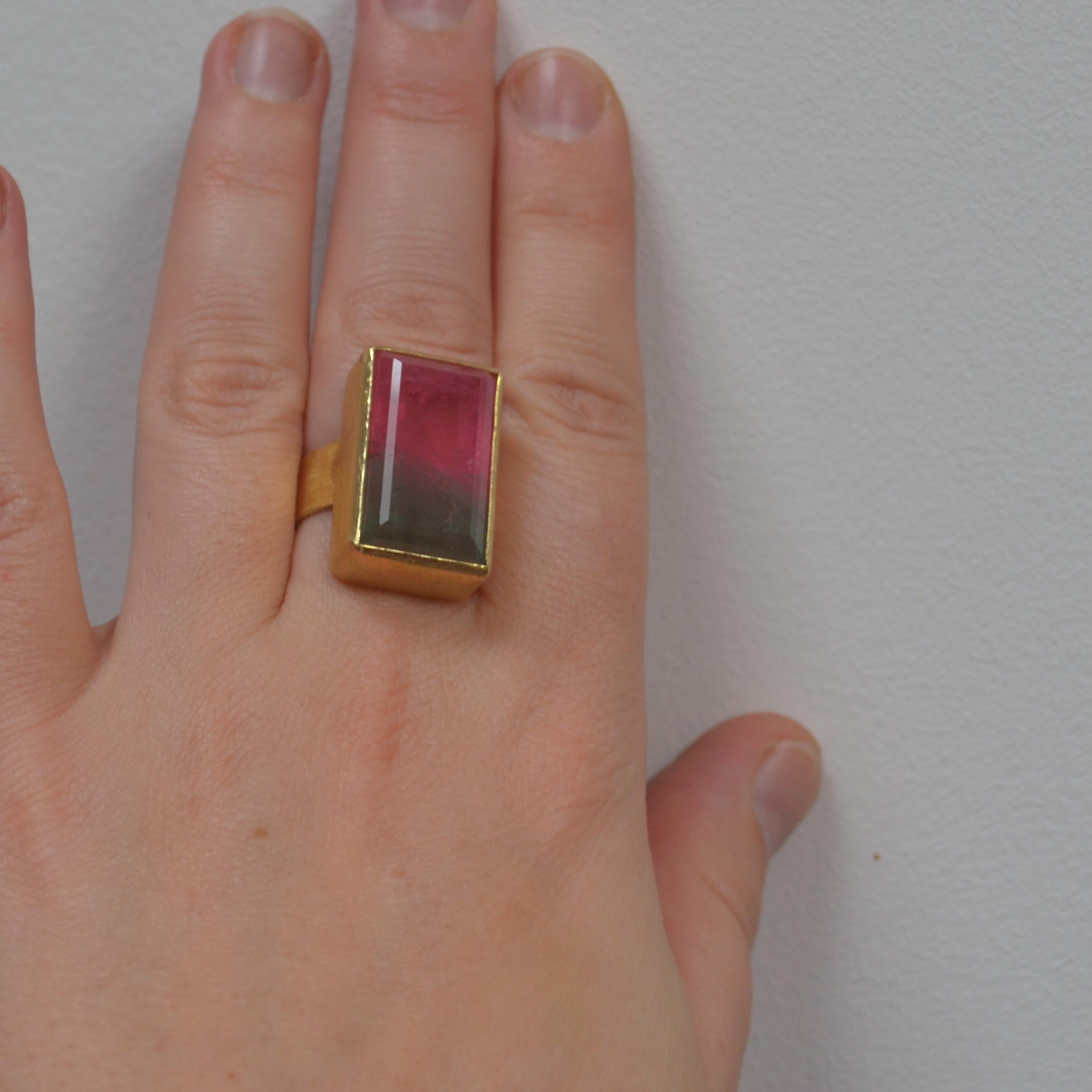 Two-Tone Pink and Mint Watermelon Tourmaline 18 Karat Gold Cocktail Ring 2