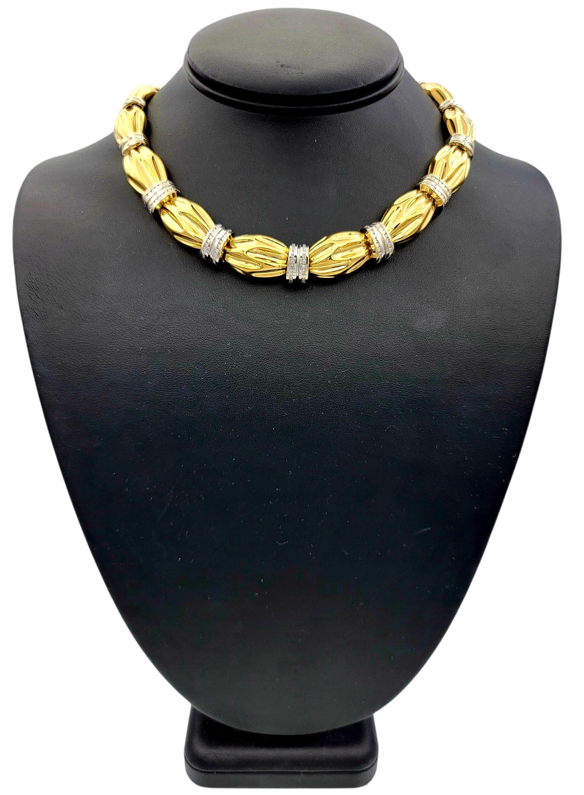 Collier ras du cou à gros maillons en or 18 carats poli bicolore avec diamants en vente 2