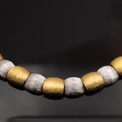 Zweifarbige strukturierte Halskette aus 18k Gelbgold und Weißgold