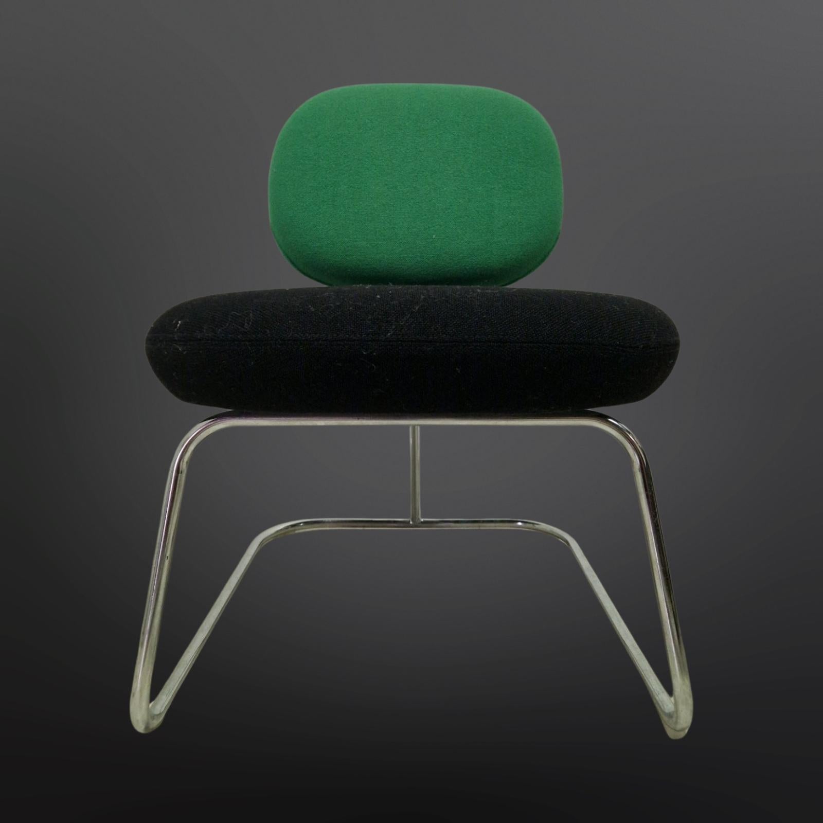 two tone Vega chair by Jasper Morrison for Artifort, Netherlands 1990s For Sale 4