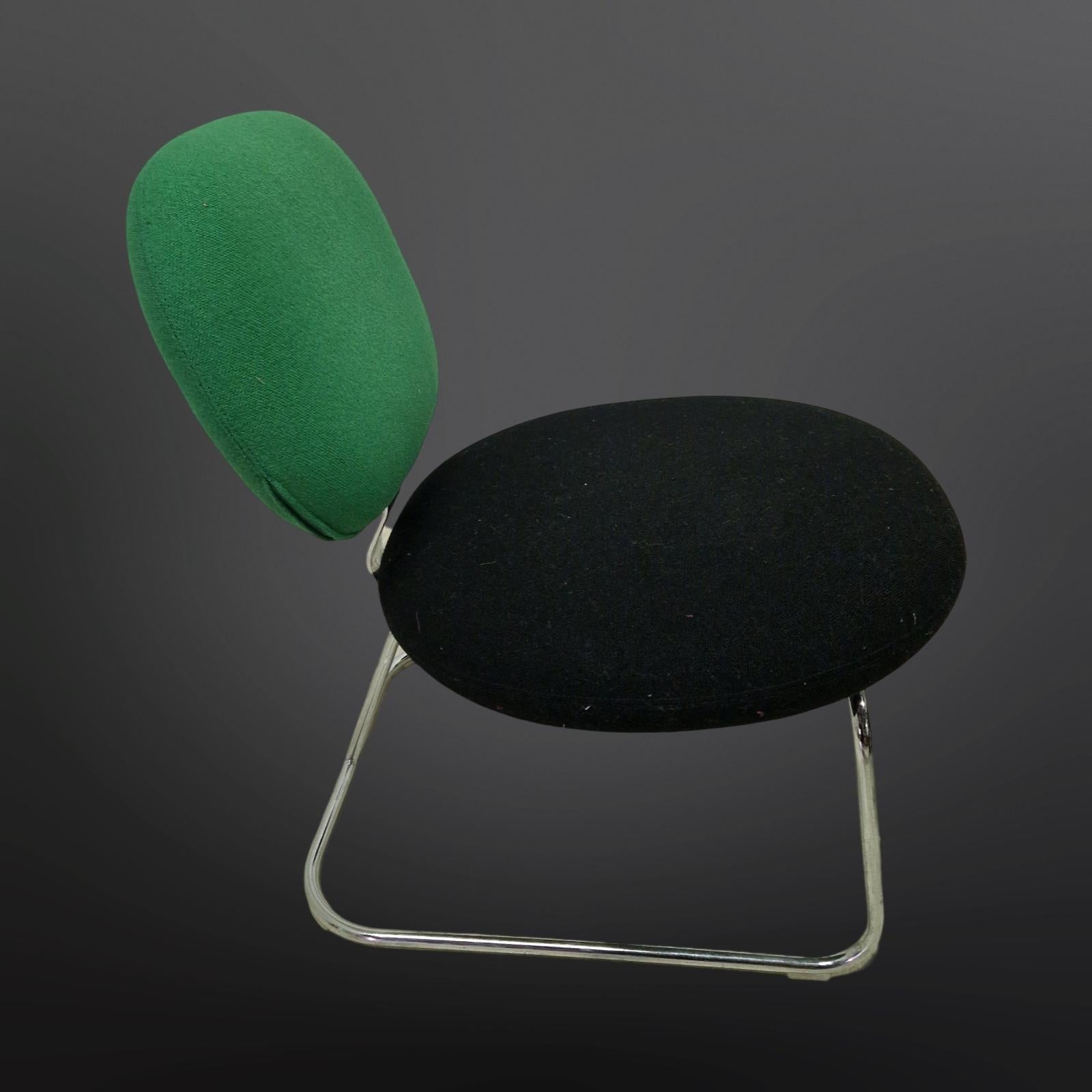 Post-Modern two tone Vega chair by Jasper Morrison for Artifort, Netherlands 1990s For Sale
