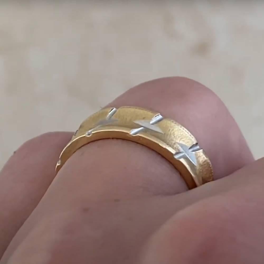 Two-Tone Wedding Band, 14K Yellow Gold In Excellent Condition For Sale In New York, NY